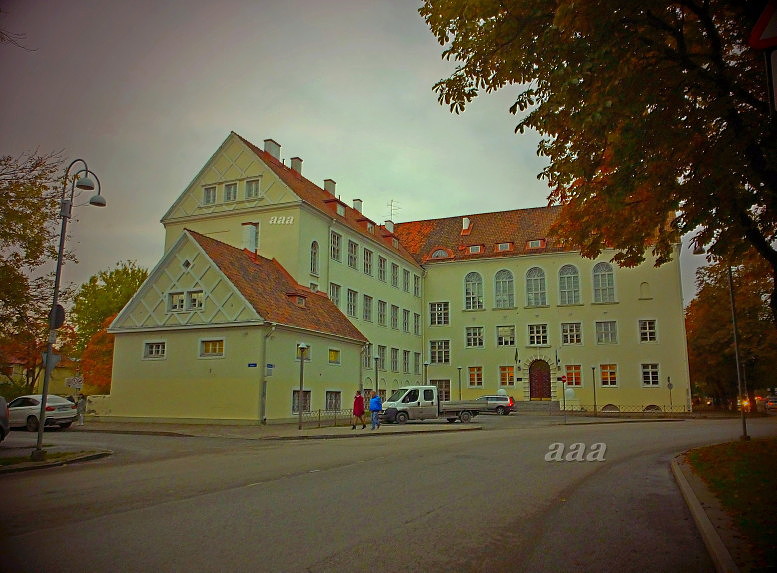 Pelgulinna Basic School on Cross Street. rephoto