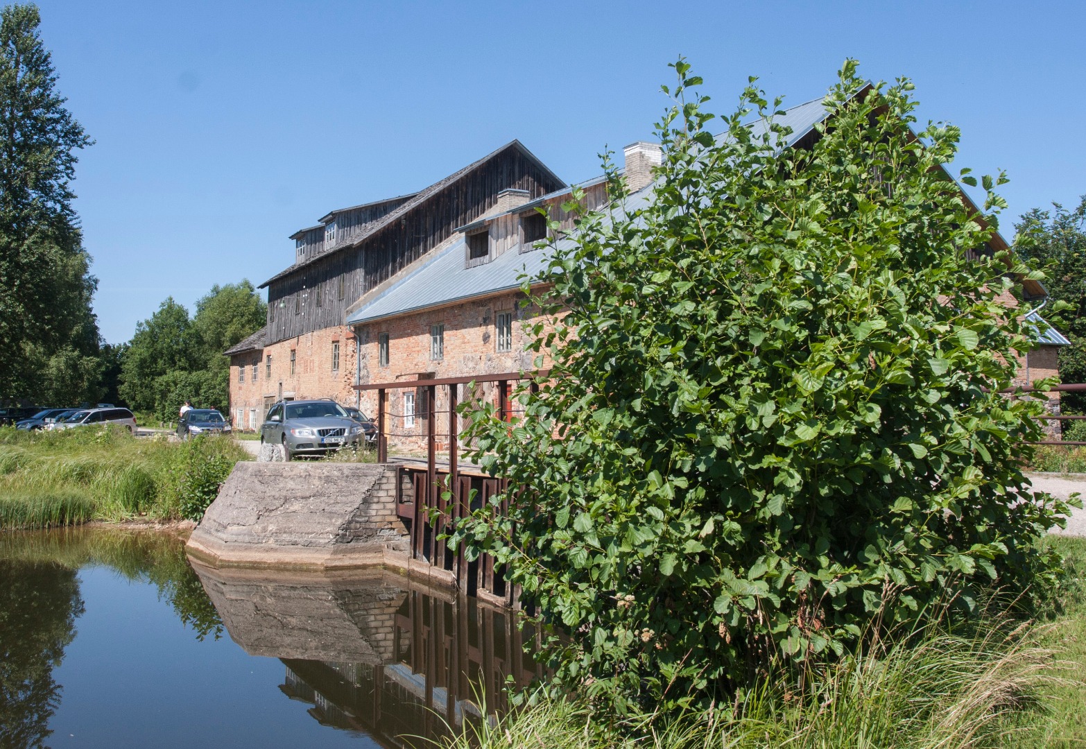 Hellenurme mõisa vesiveski rephoto