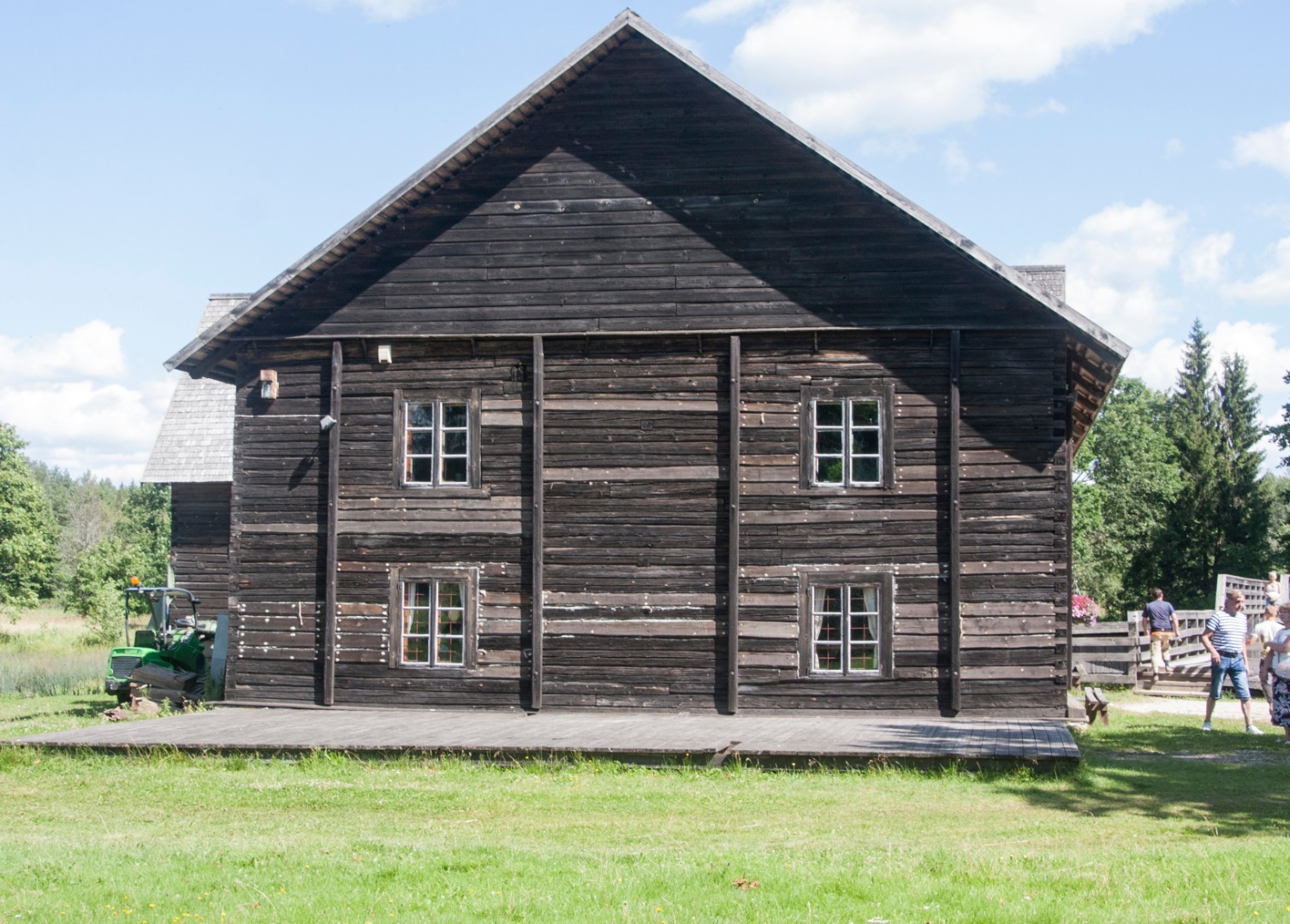 C. R. Jakobsoni 140. sünniaastapäevale pühendatud rahvapidu Kurgjal. ELVTUI meeskoor Gaudeamus kontserti andmas. rephoto