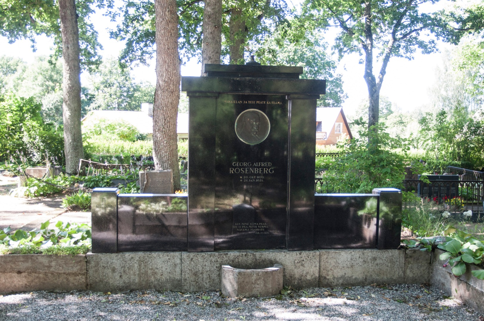 fotopostkaart, Suure-Jaani khk, Suure-Jaani, kirikuõpetaja Georg A. Rosenberg'i hauasammas, 29.06.1936, foto O. Mägi rephoto