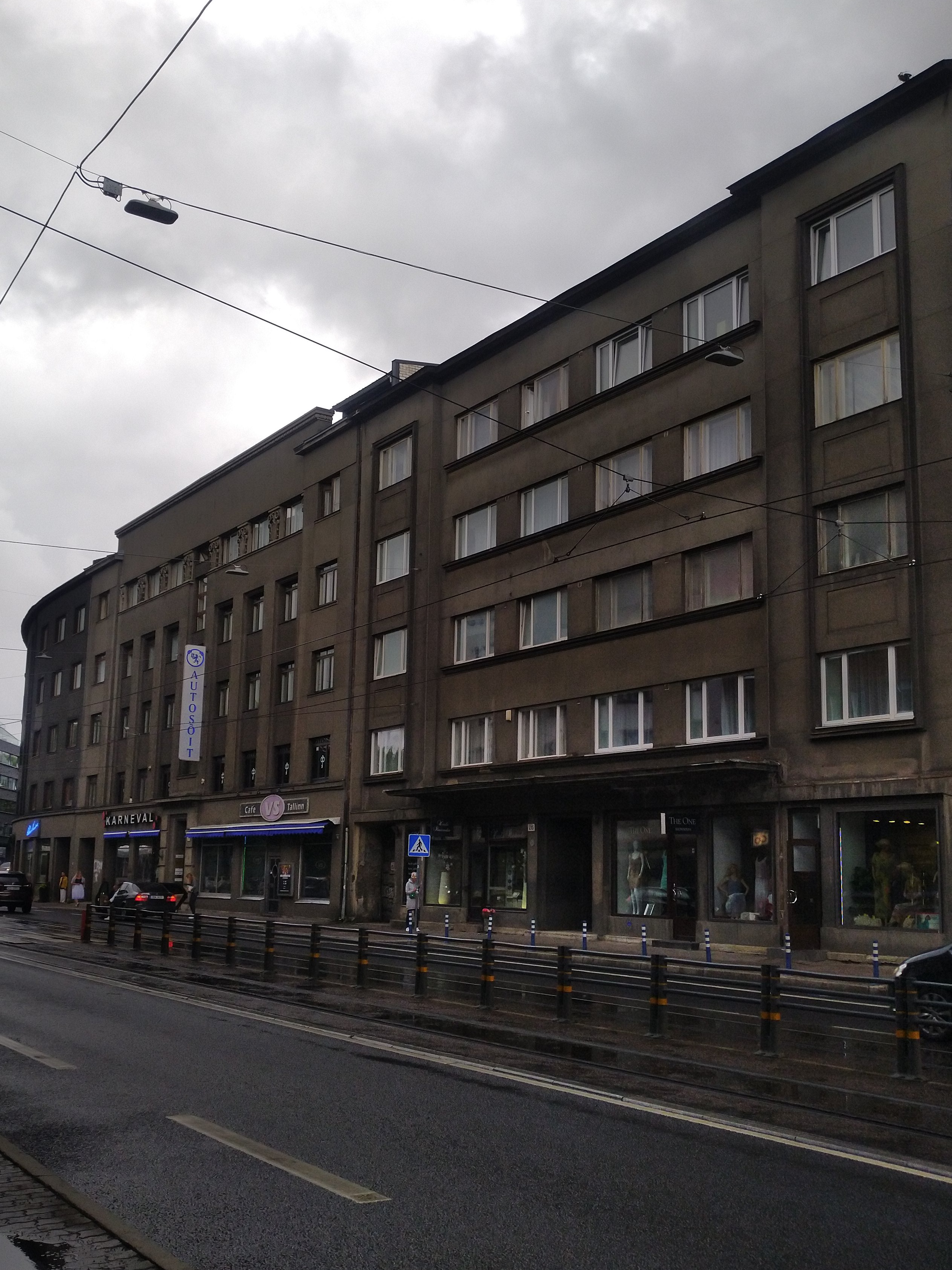 Residential and commercial buildings in Tallinn, view along the street. Architects Eugen Sacharias, Alexander Wladovsky, Erich Jacoby rephoto