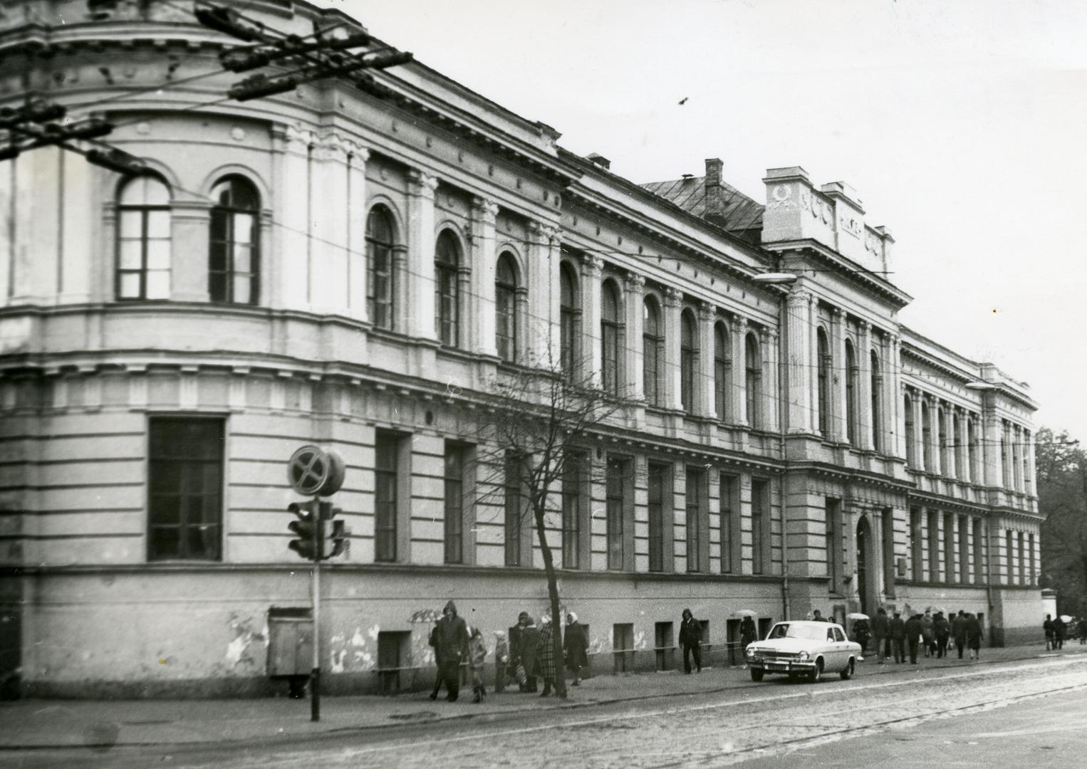 Riga Alexander Gymnasium building – Horm, Valter - Ajapaik