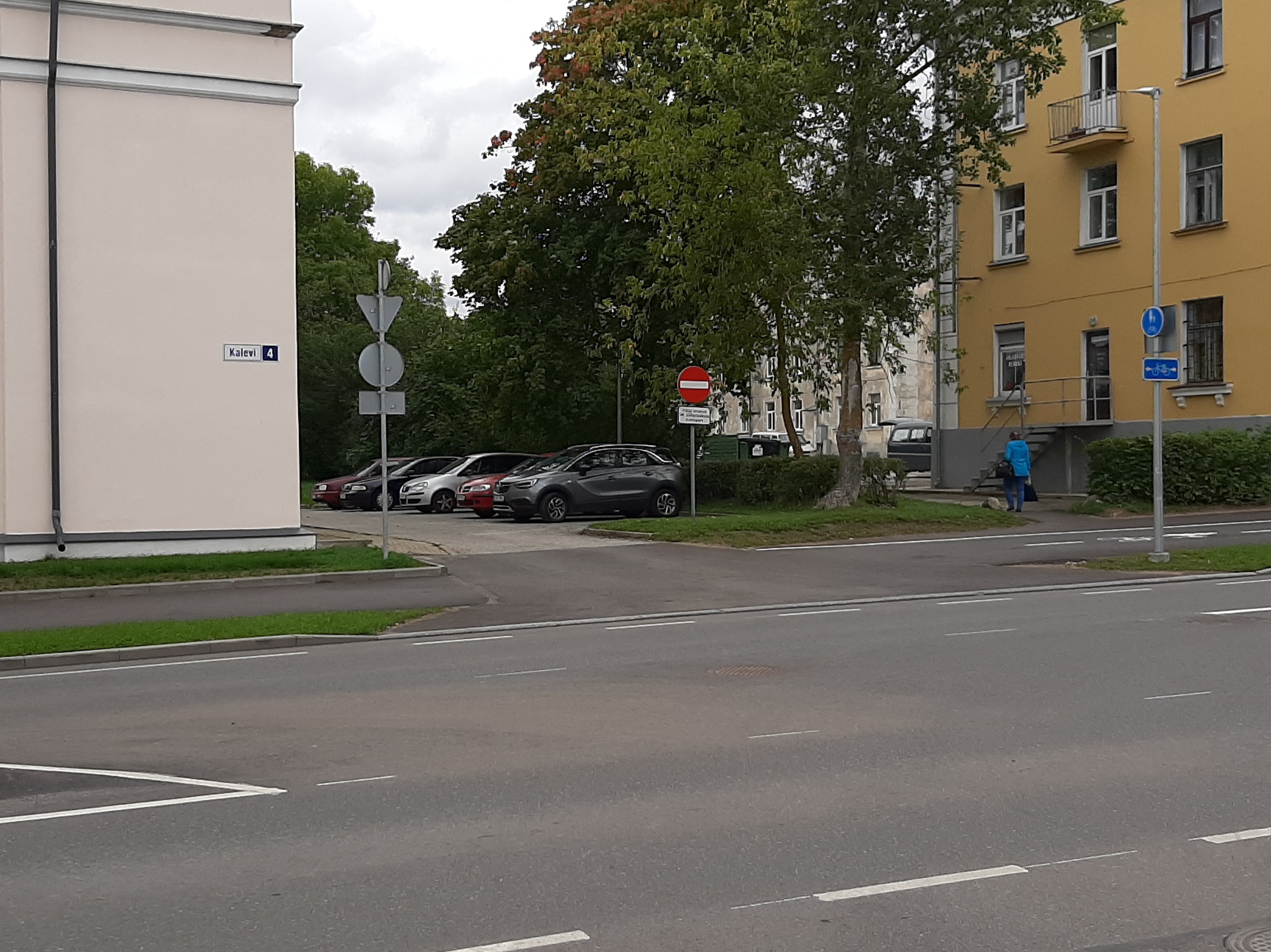 Kohtla-järveekeemia-mäetehnika studentsdmaide demonstration rephoto