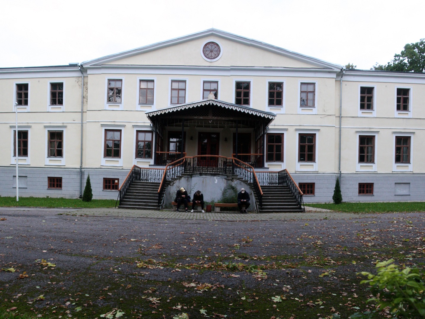 Old-Võidu Higher Agricultural School, former manor housekeeper. rephoto