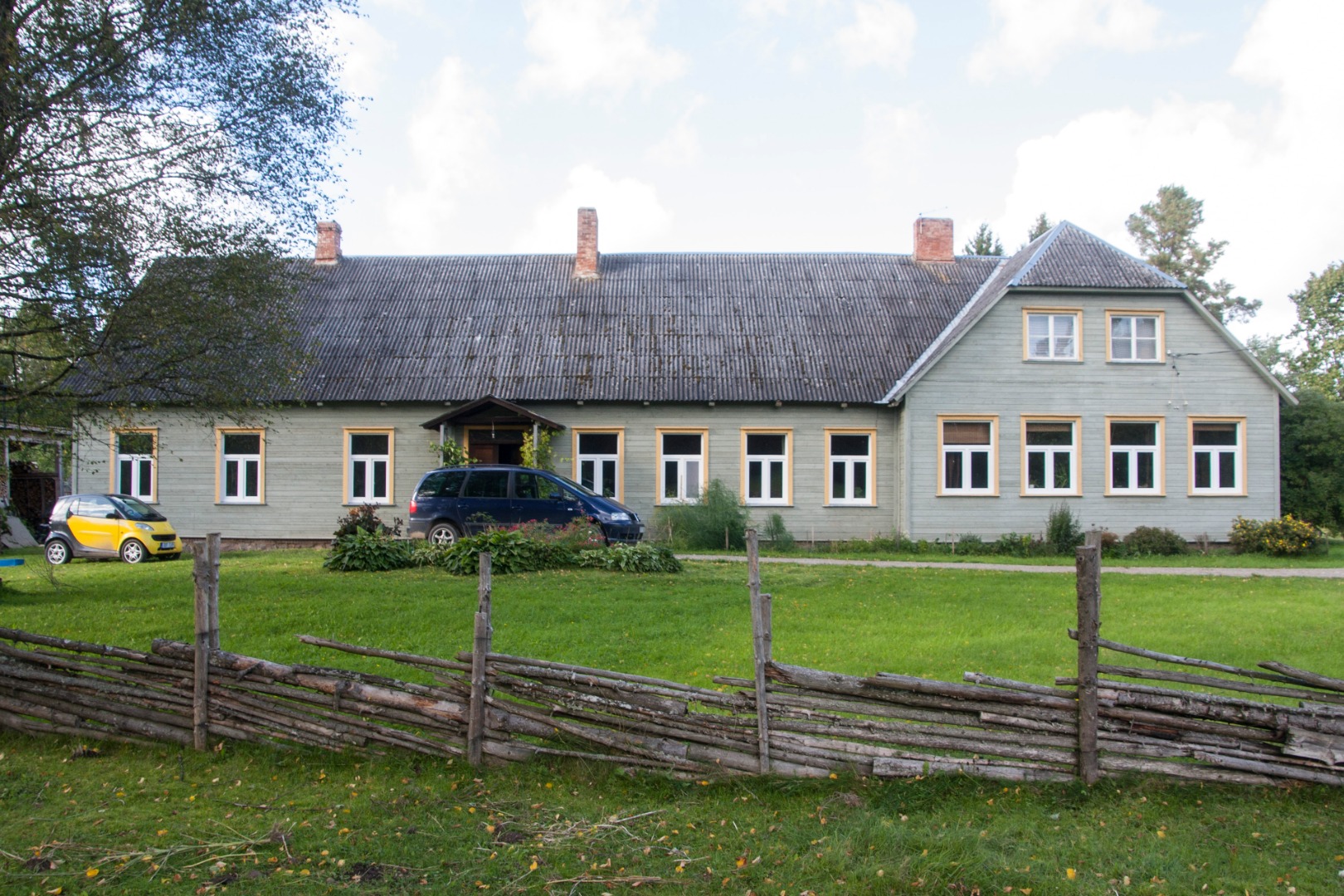 Latvian School building in Viljandi County rephoto