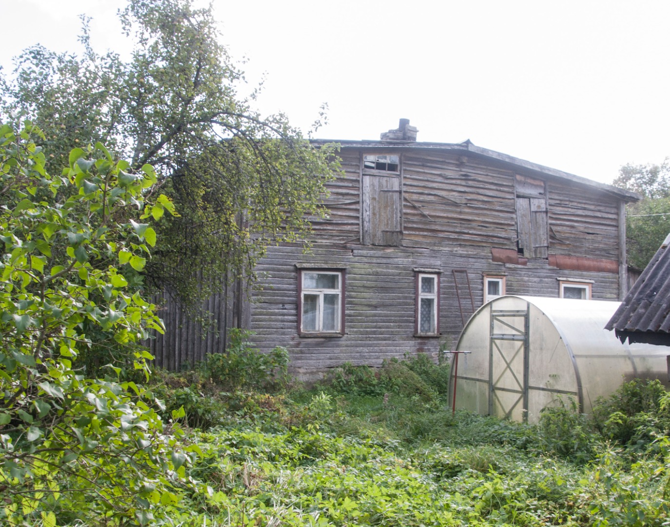 Elamu nr. 11 (üle 60 a. vana, nim. "kopkaks"). K. - Jaani khk, Meleski töölisasula rephoto