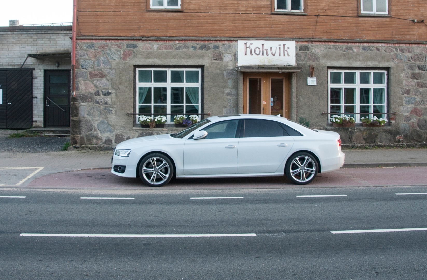 fotopostkaart, Kolga-Jaani khk, Kolga-Jaani Tarvitajateühisuse kauplus, u 1930 rephoto