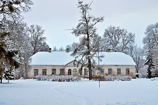 Martna primary school in Putkaste gentlemen's house rephoto