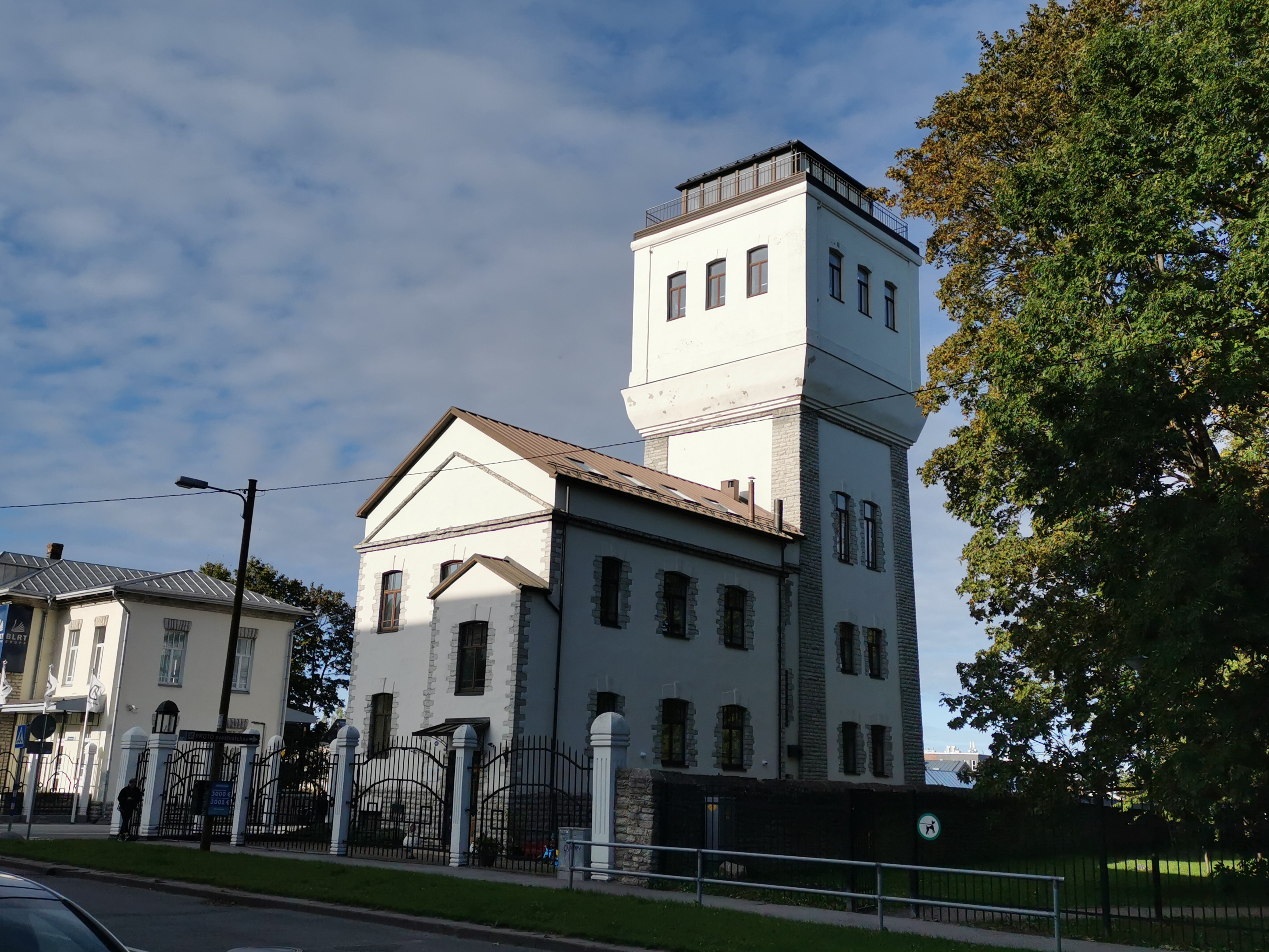Water tower living house of the Noblessner Shipyard, 1914-1915 rephoto