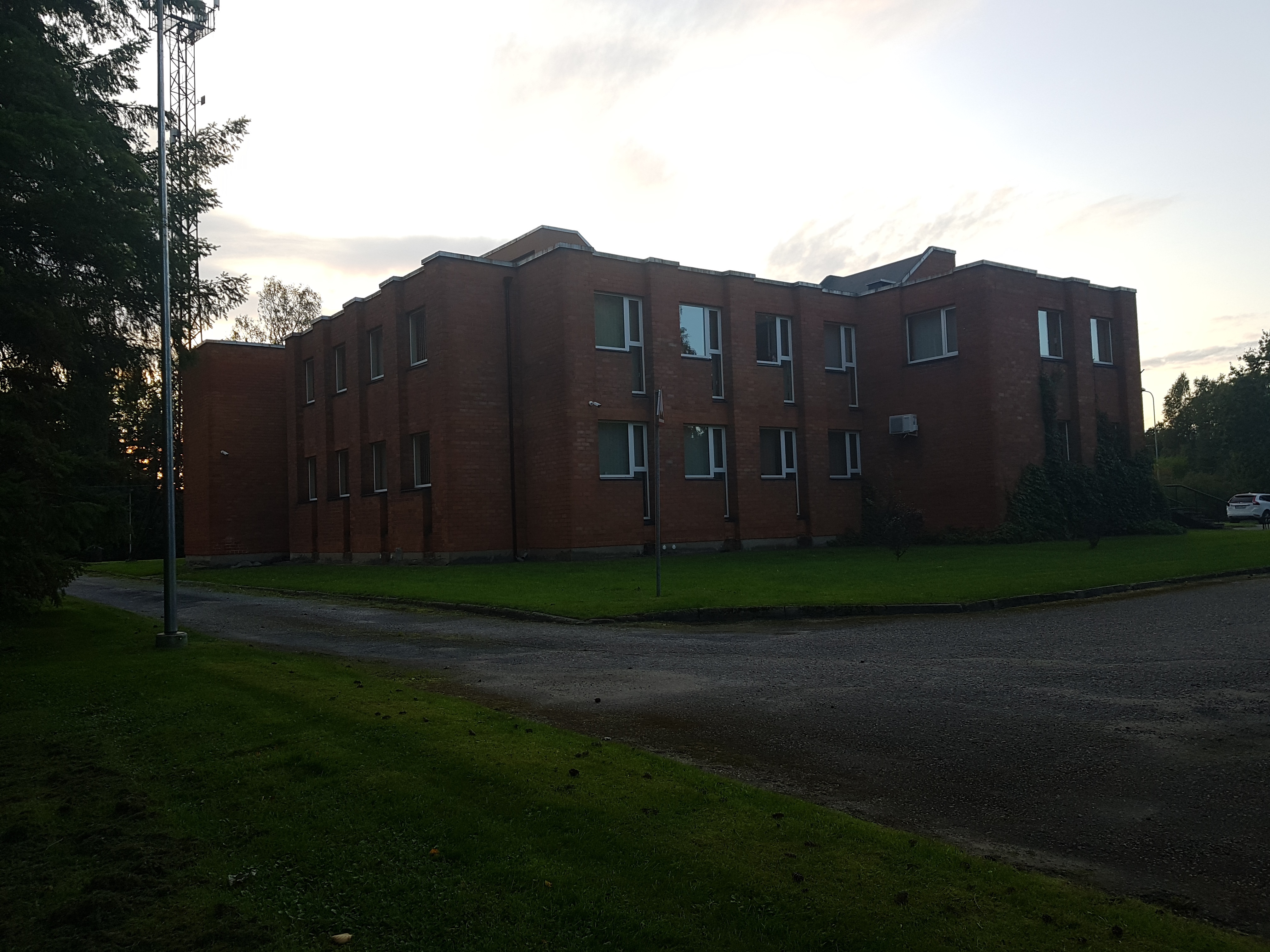 Sindi sovhoosi centre building, view of the building. Architect Ain Padrik rephoto