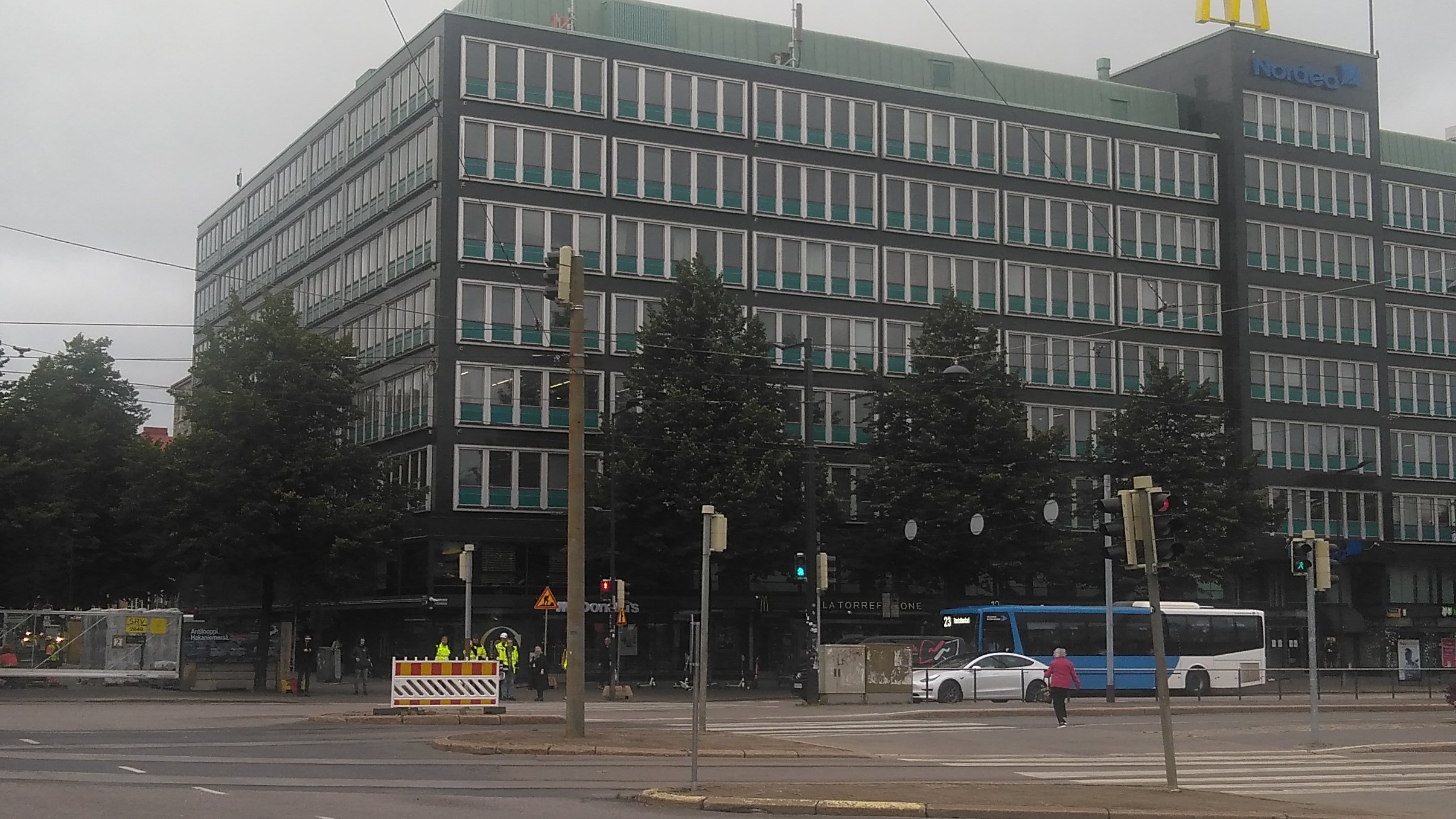 Siltasaarenkatu 12 - Paasivuorenkatu 1. rephoto