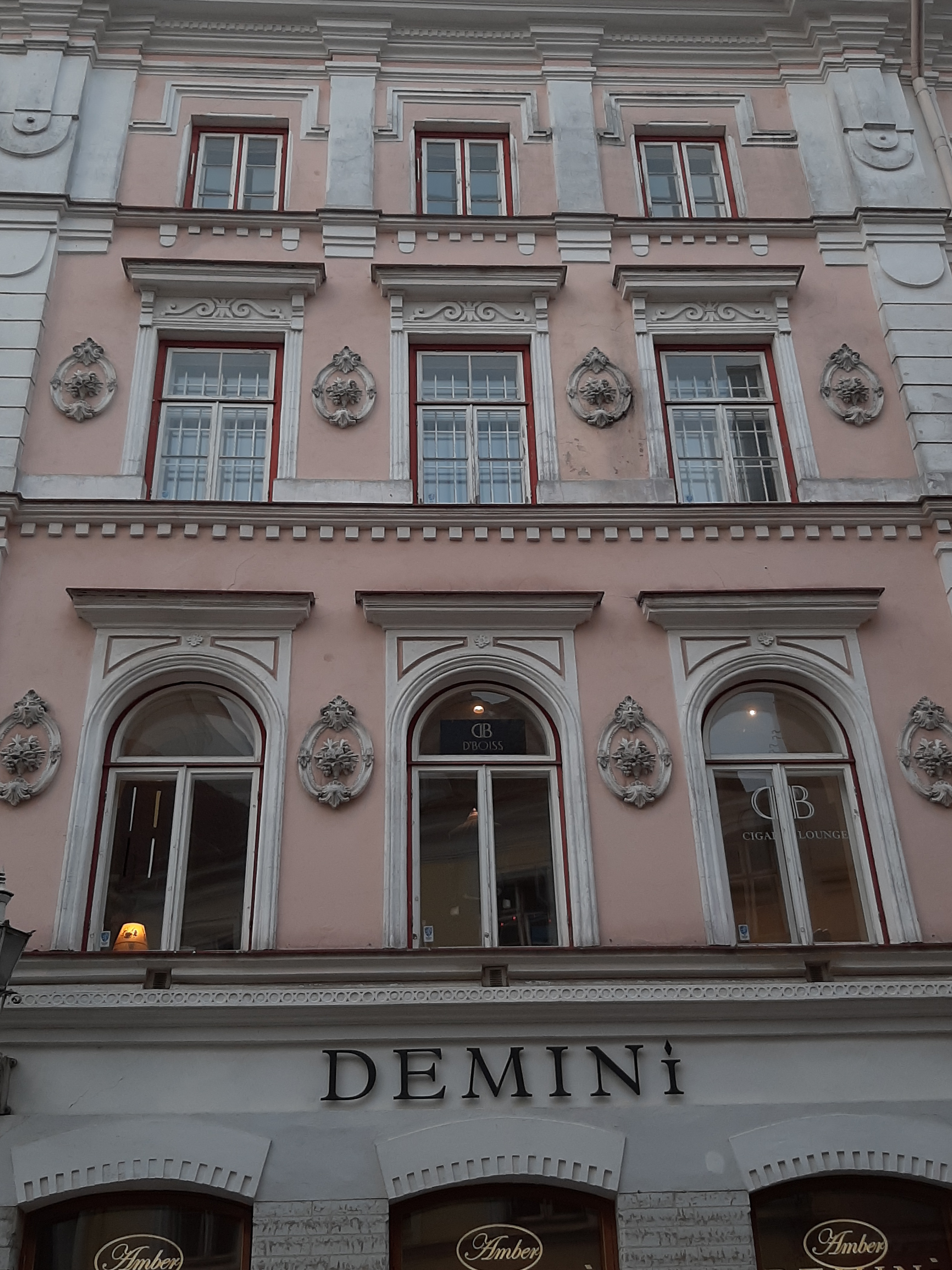 Demini store? Viru Street in Tallinn rephoto