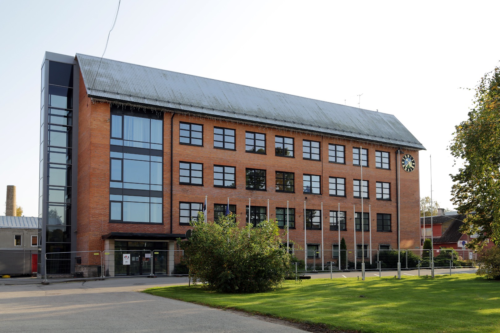 Building of Jõgeva district TSN Executive Committee in 1969 rephoto