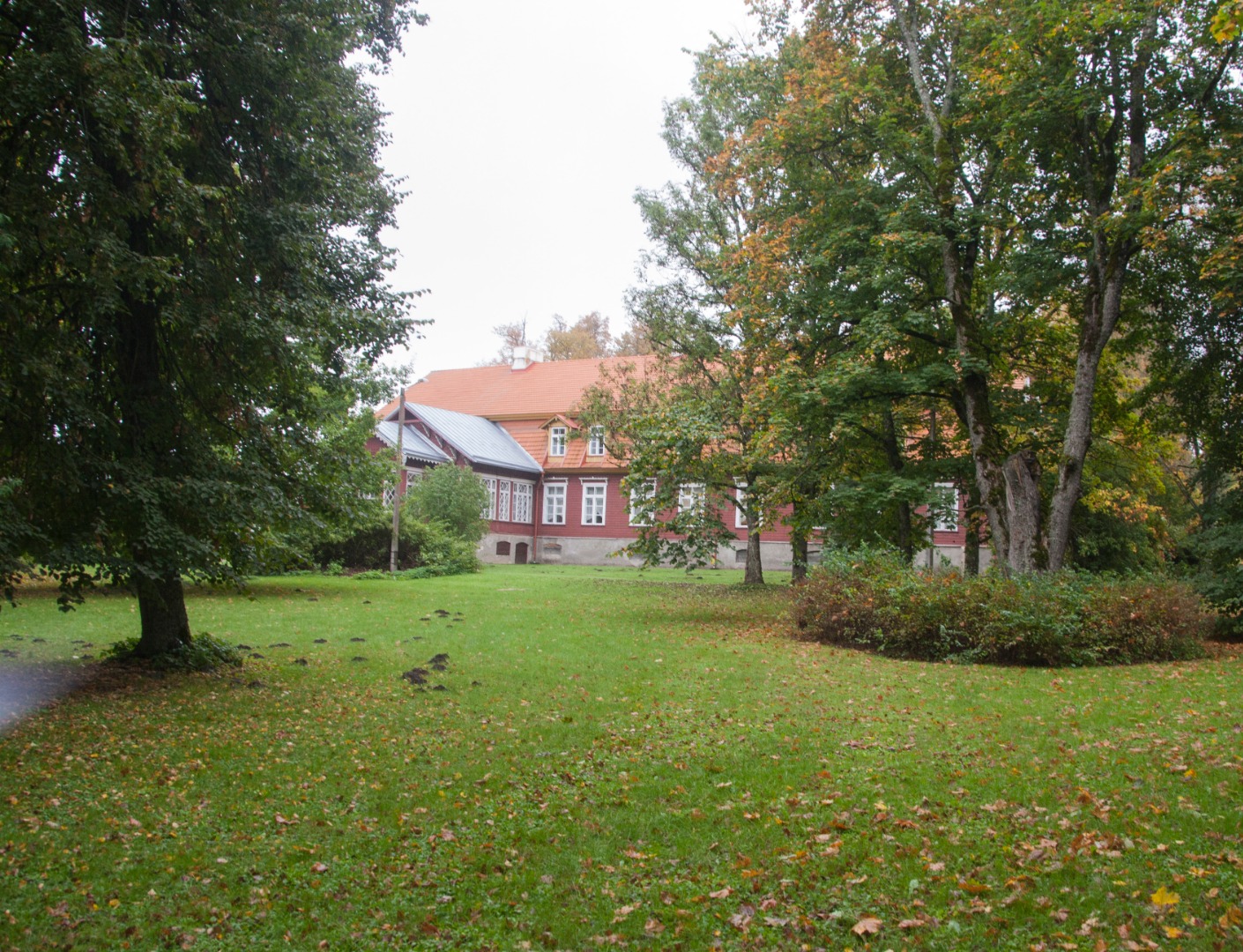 Main building of Särevere Manor rephoto