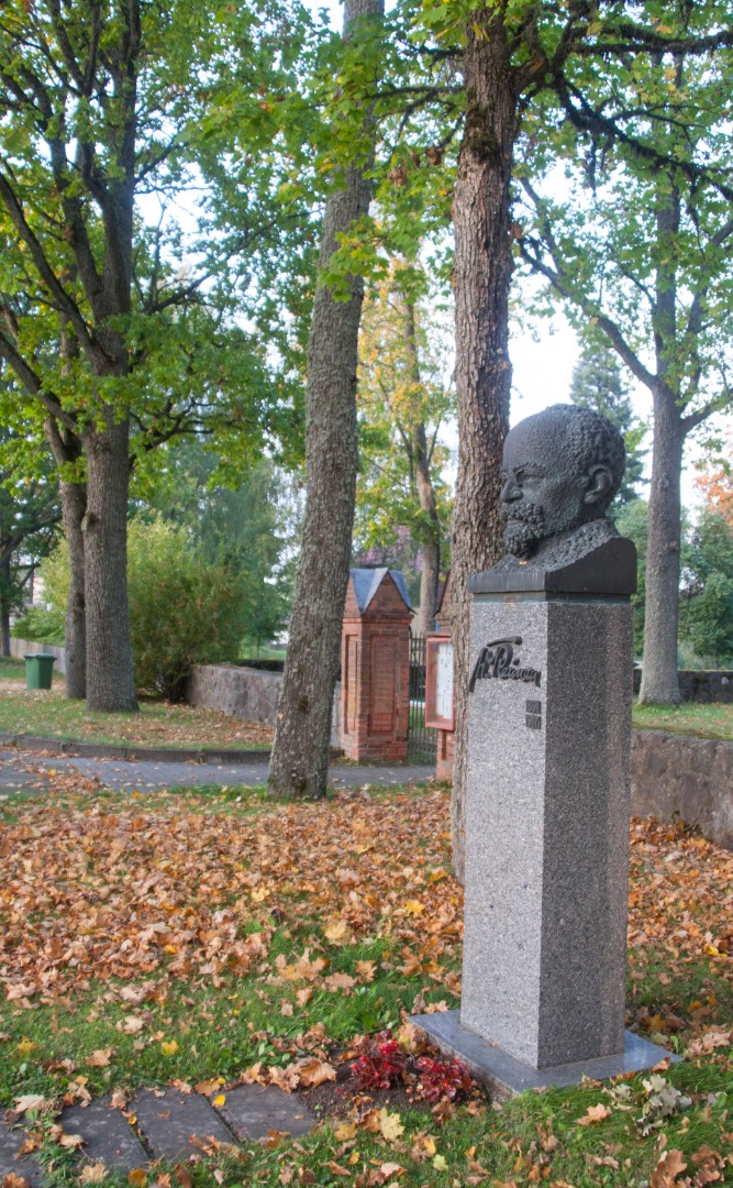 Construction of the memory pillar of the War of Independence rephoto