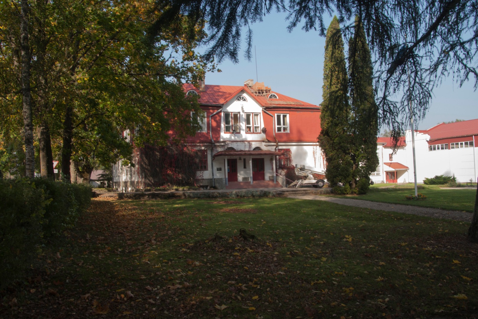 foto, Viljandimaa, Tääksi, Tillu-Reinu 6-kl kool, u 1938 (2014-st Suure-Jaani kooli õppekoht) rephoto