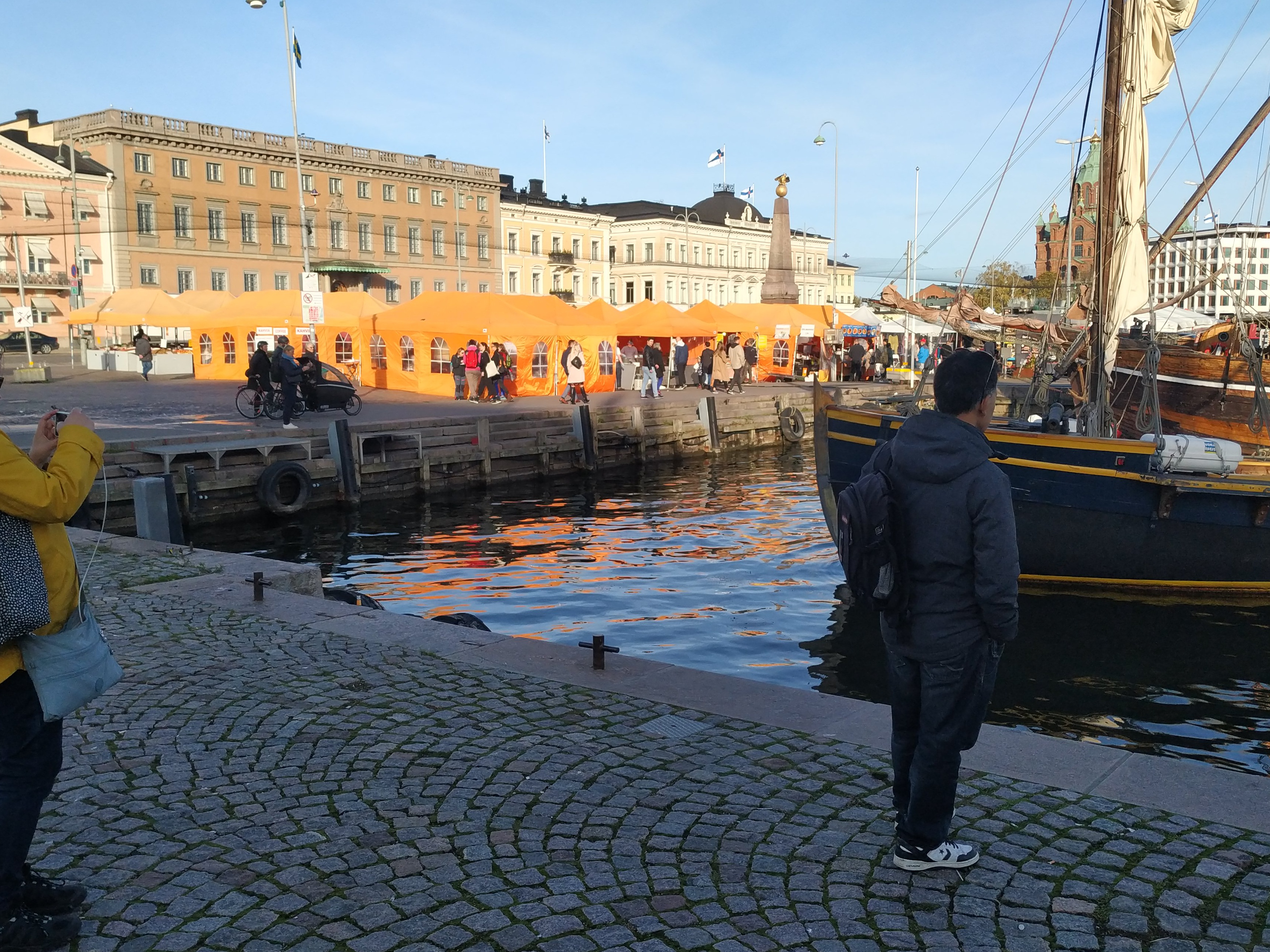 Eteläsatama, Kauppatori, kalamarkkinat 5.-6.10.1964. rephoto