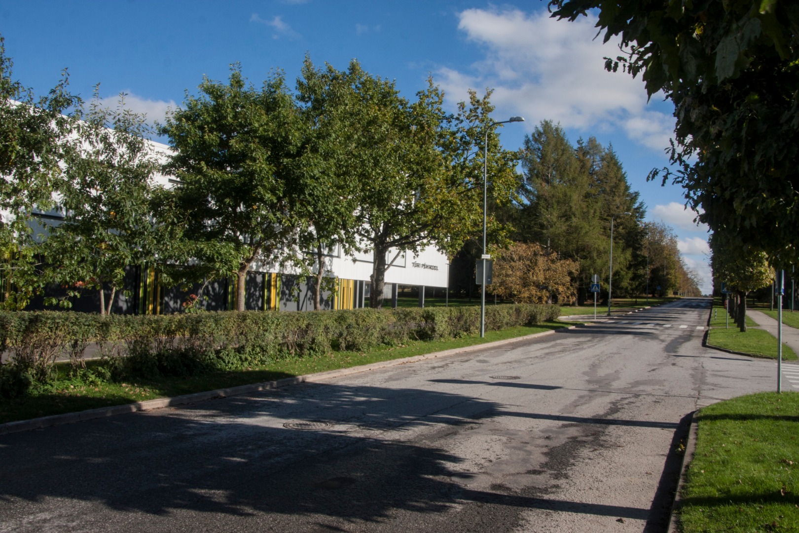 värvifoto, Türi 2 Keskkooli avamine 1989.a. rephoto