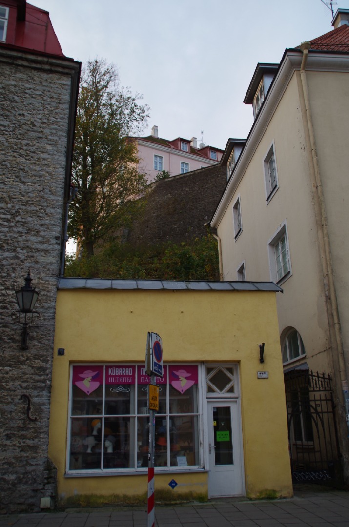 Buildings in the Old Town of Tallinn rephoto
