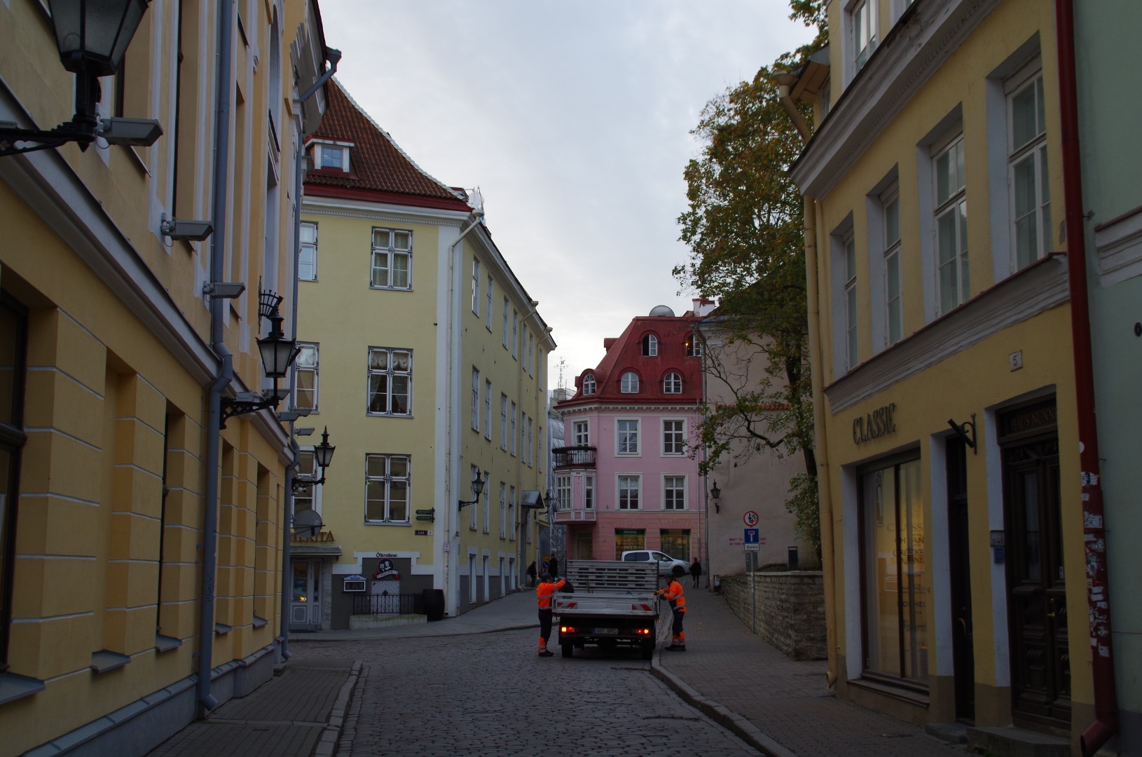 View on Vaksali Street. rephoto