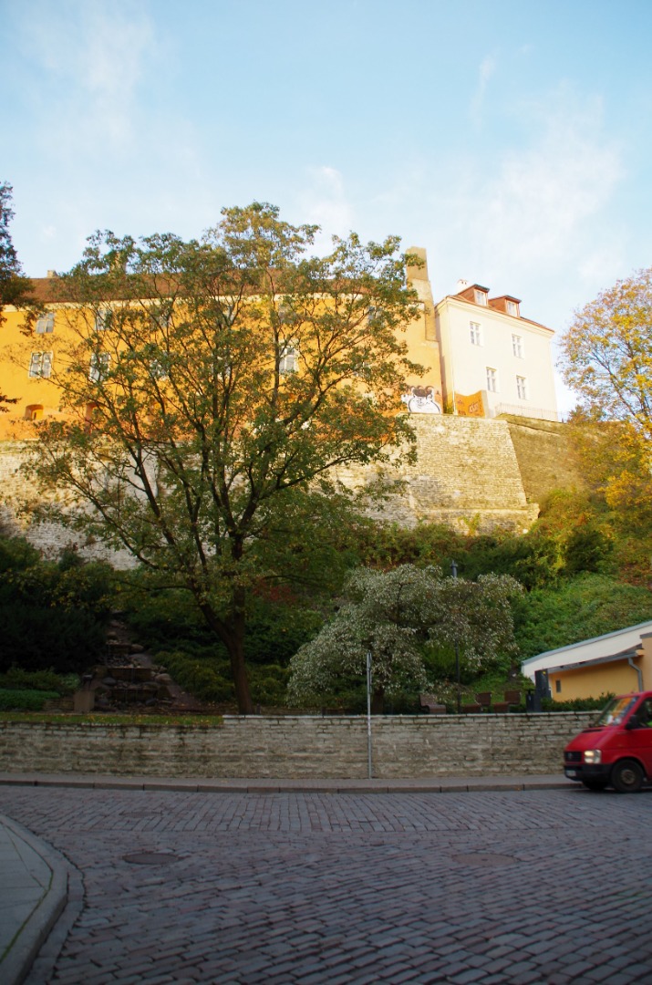 Tallinn, Toompea, view from wide street. rephoto