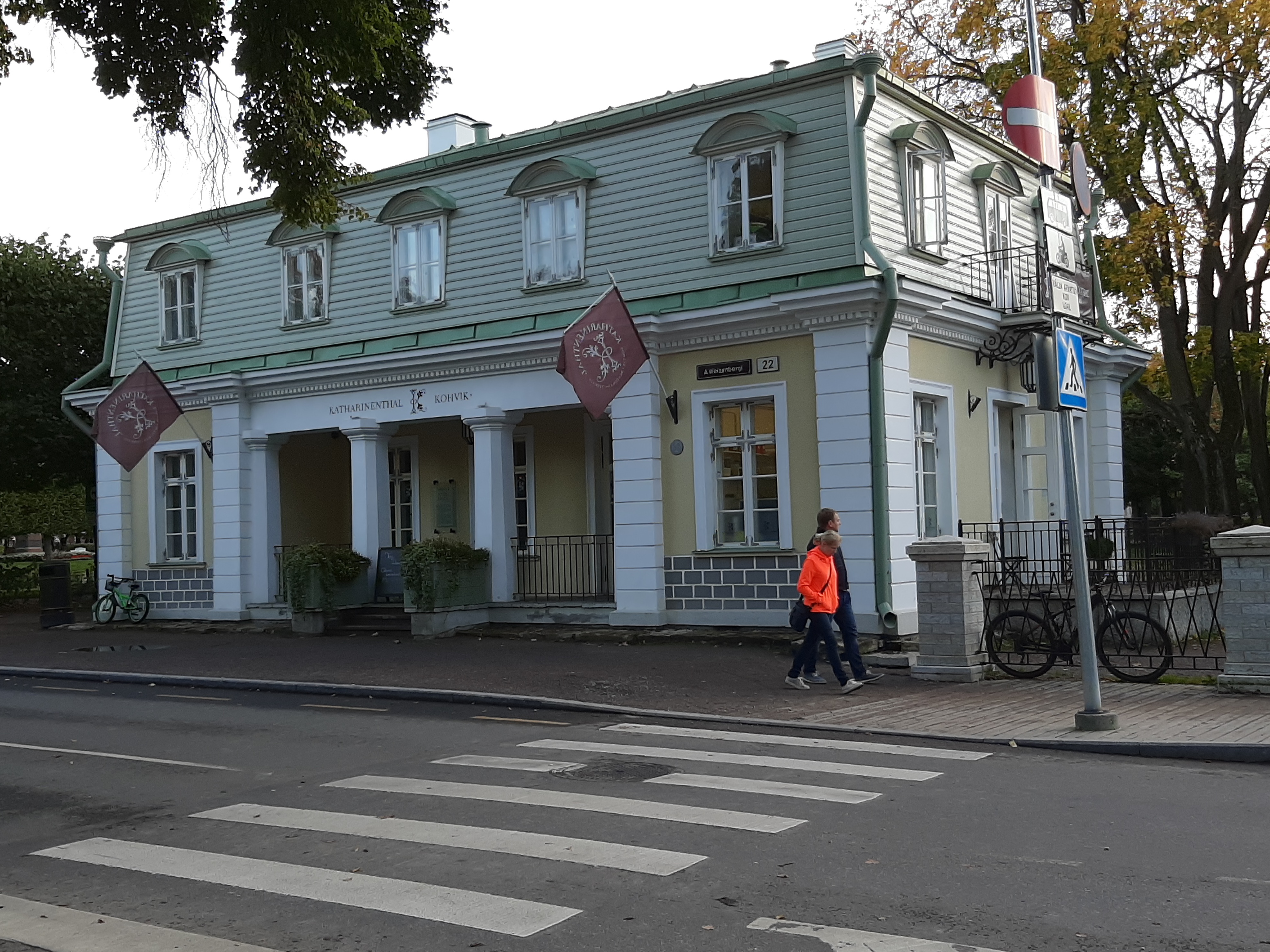 The Estonian Art Museum Restaurant House in Kadriorg. rephoto