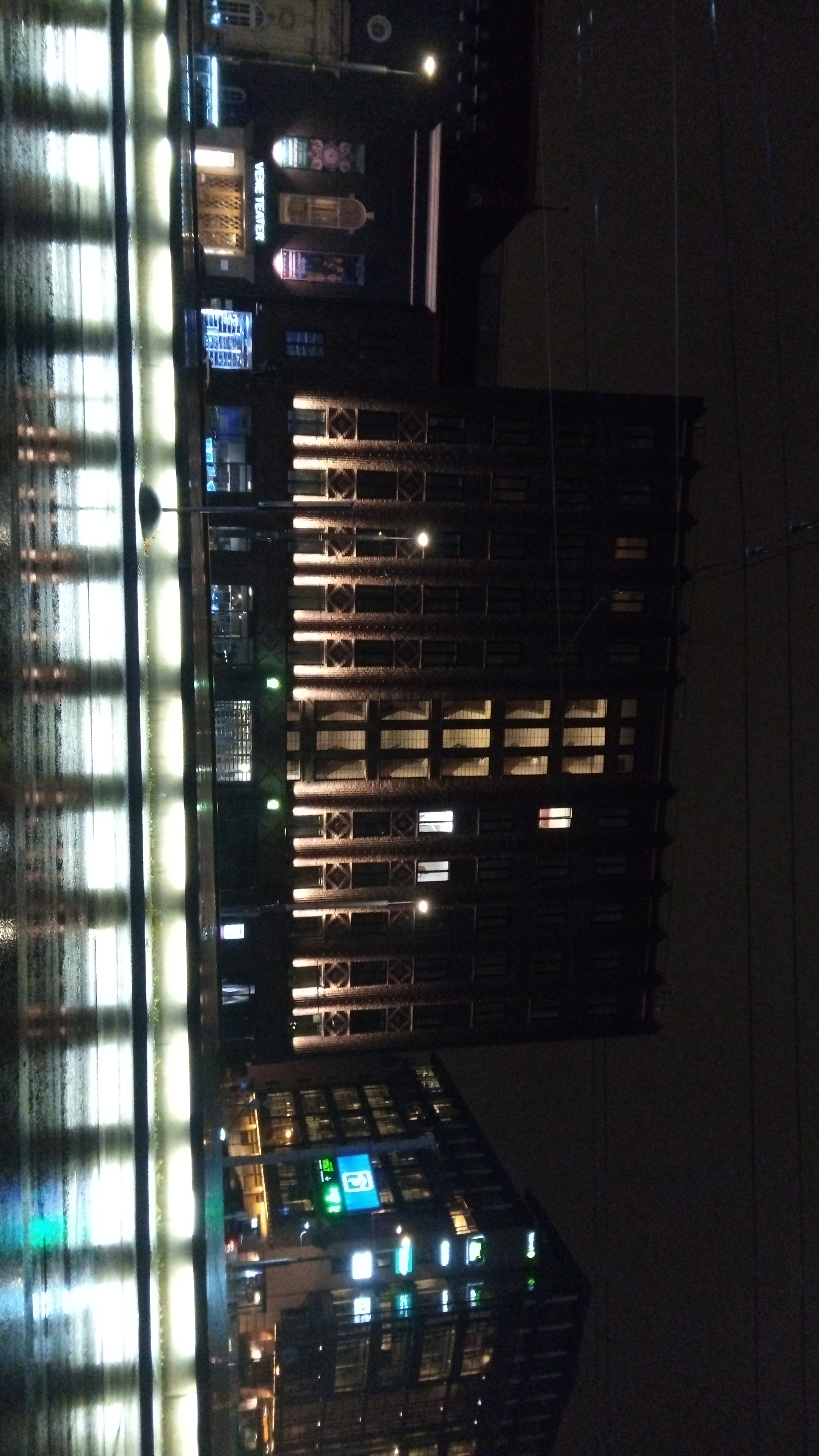 EKA büroohoone Tallinnas Vabaduse väljakul, fassaadivaade. Arhitekt Robert Natus rephoto
