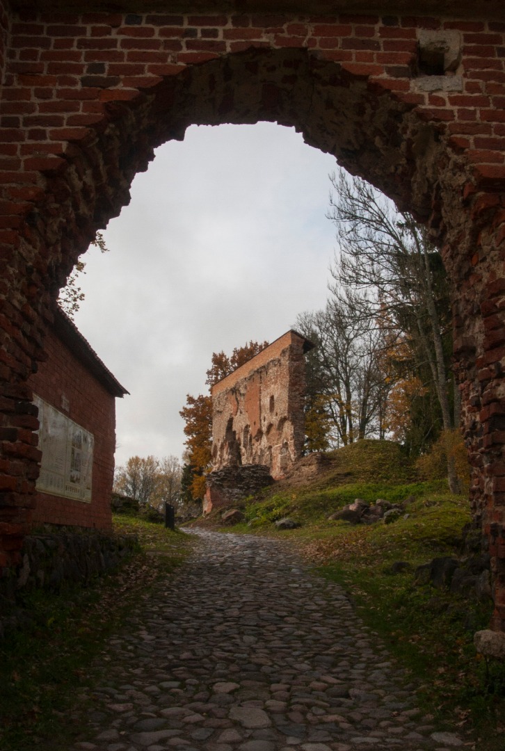 Viljandi Order Gate rephoto