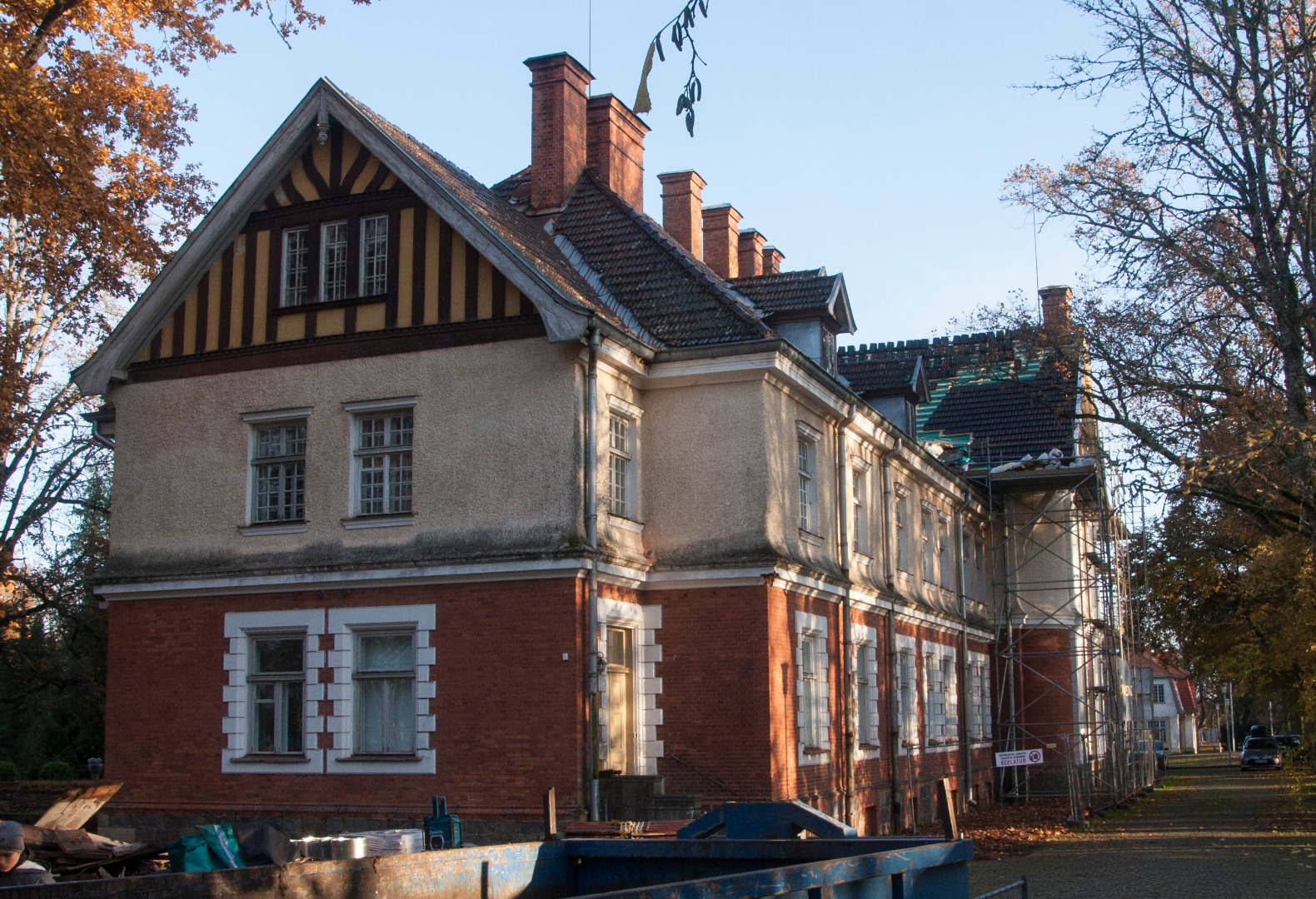 Postcard, Olustvere Castle rephoto
