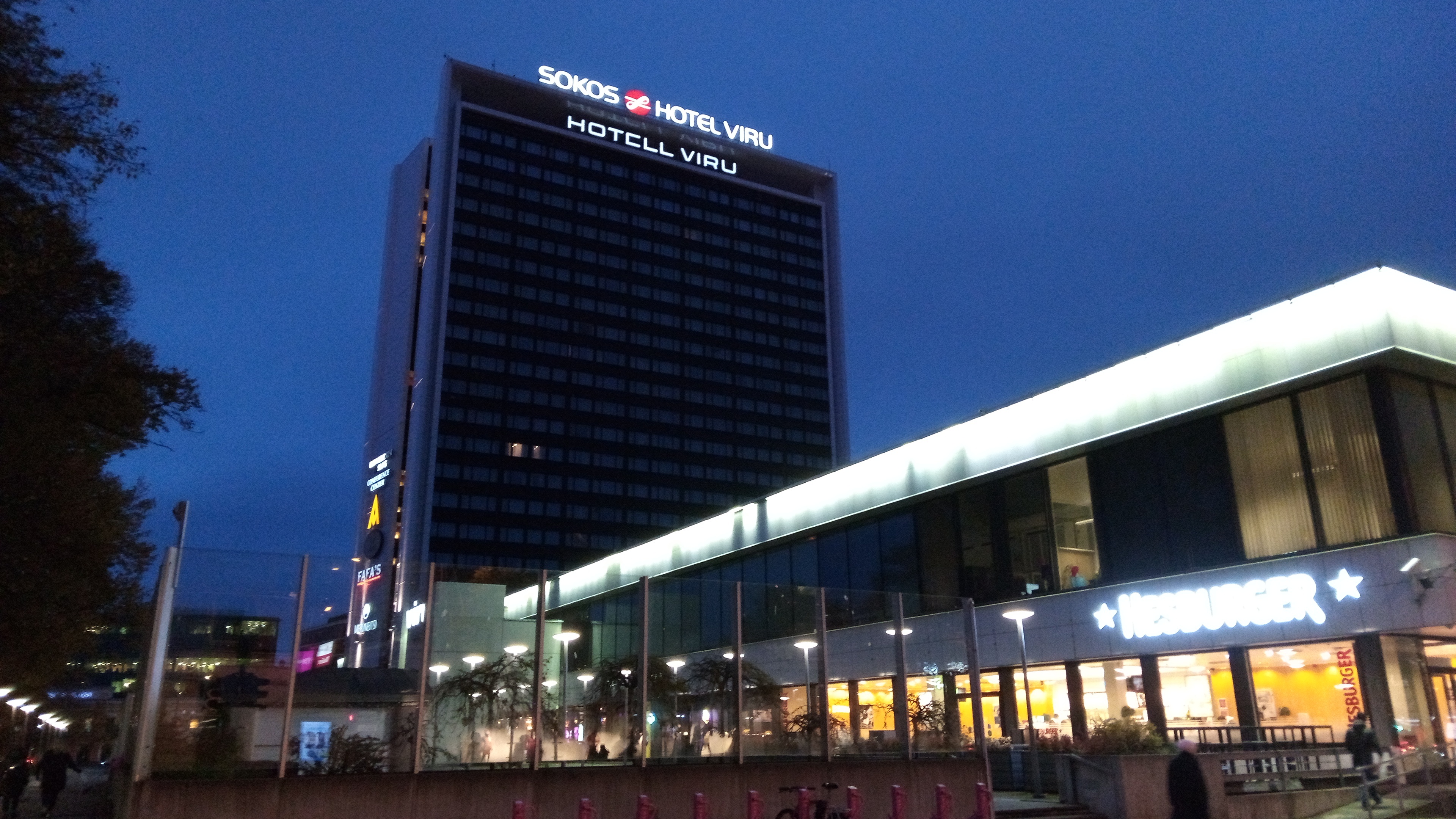 Tallinn. "viru" hotel. rephoto