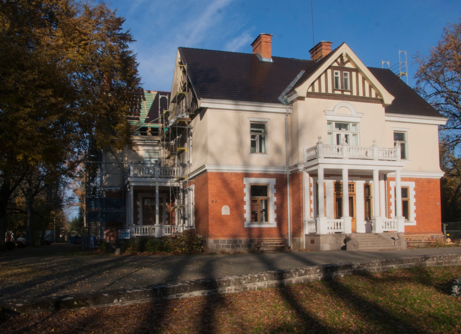 Postcard, Olustvere Castle rephoto