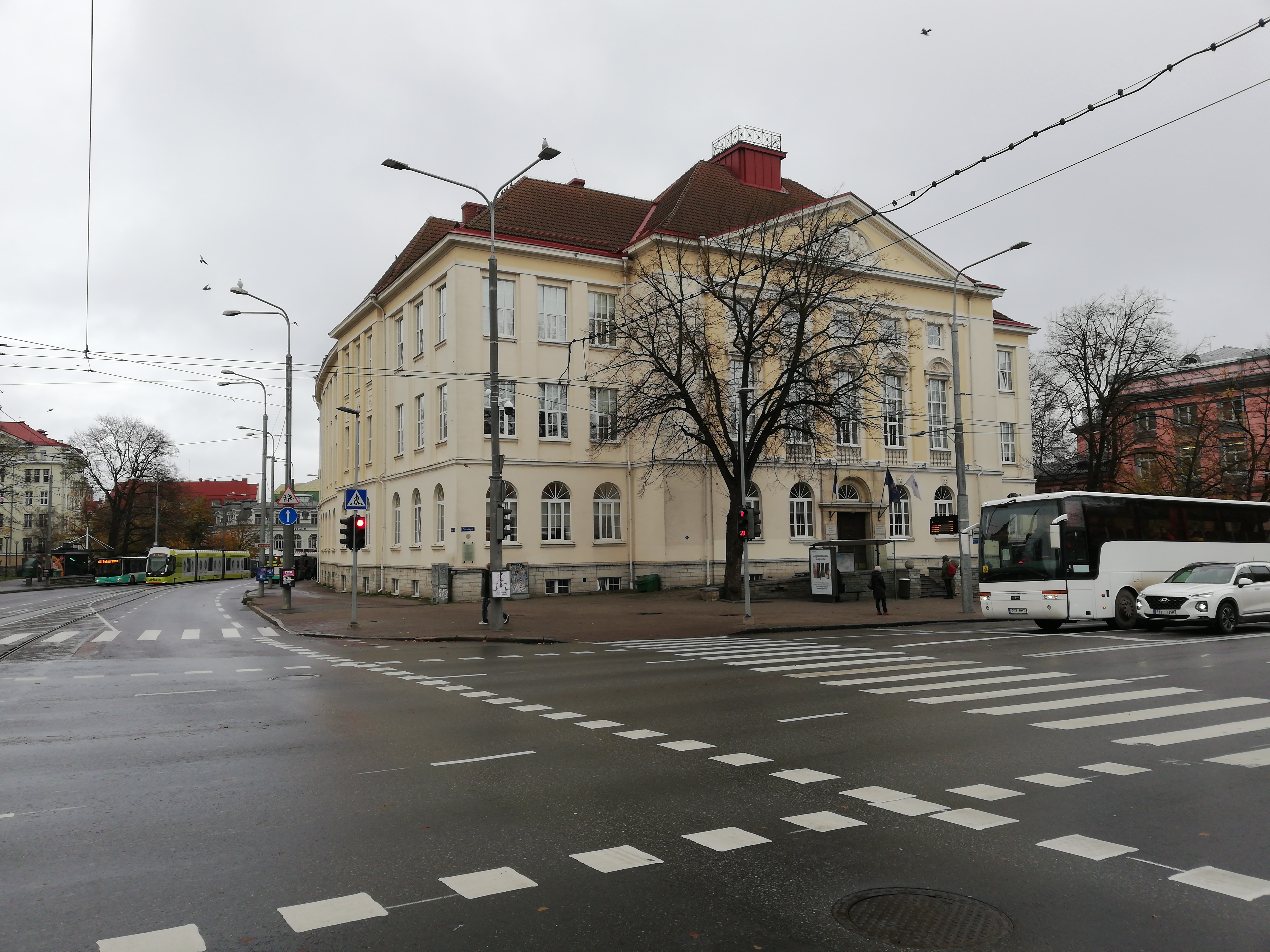 [tallinn] : [Titarist Commercial Gymnasium] rephoto