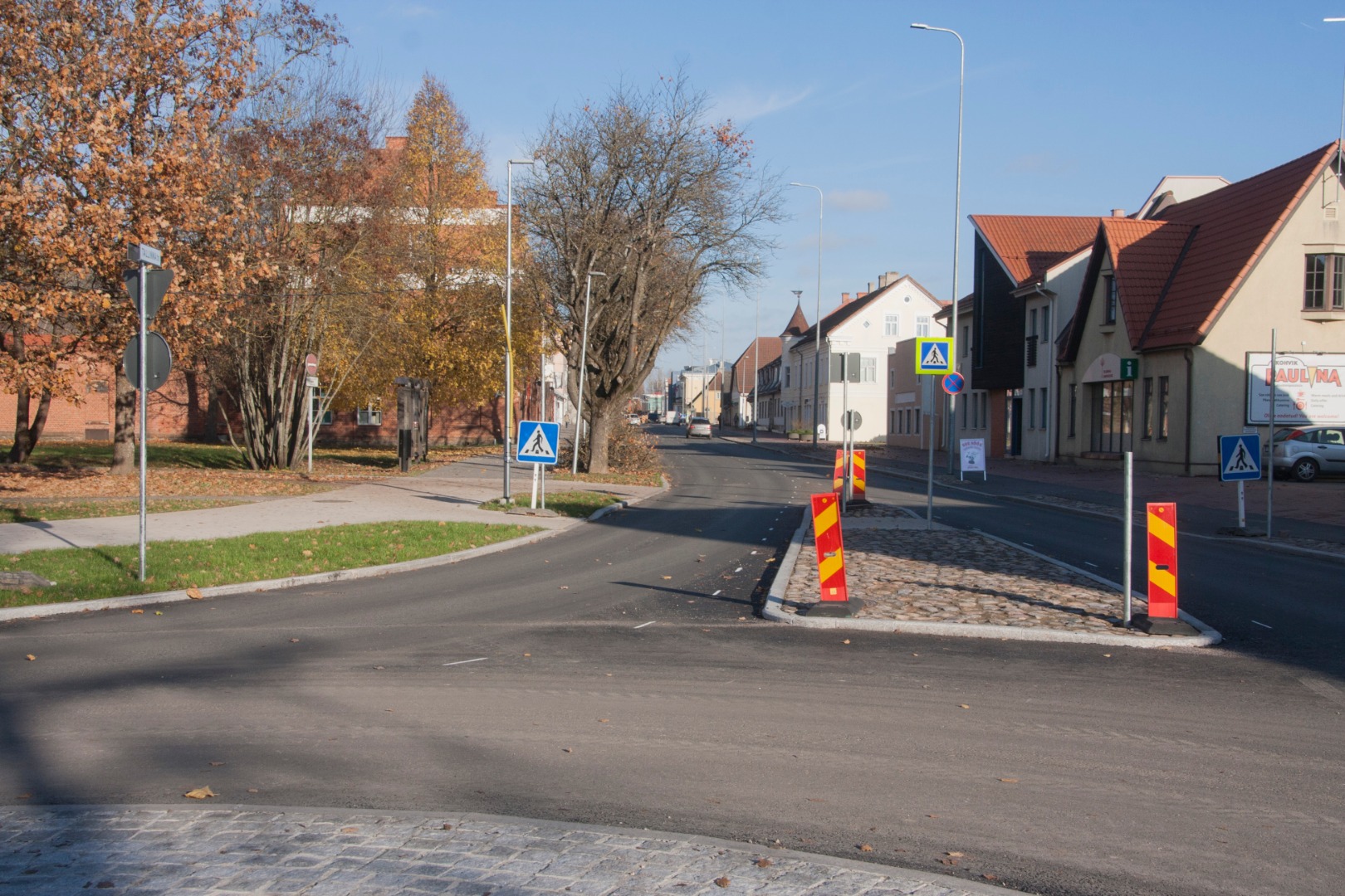 Taxi discretion in Viljandi on Tallinn Street. rephoto