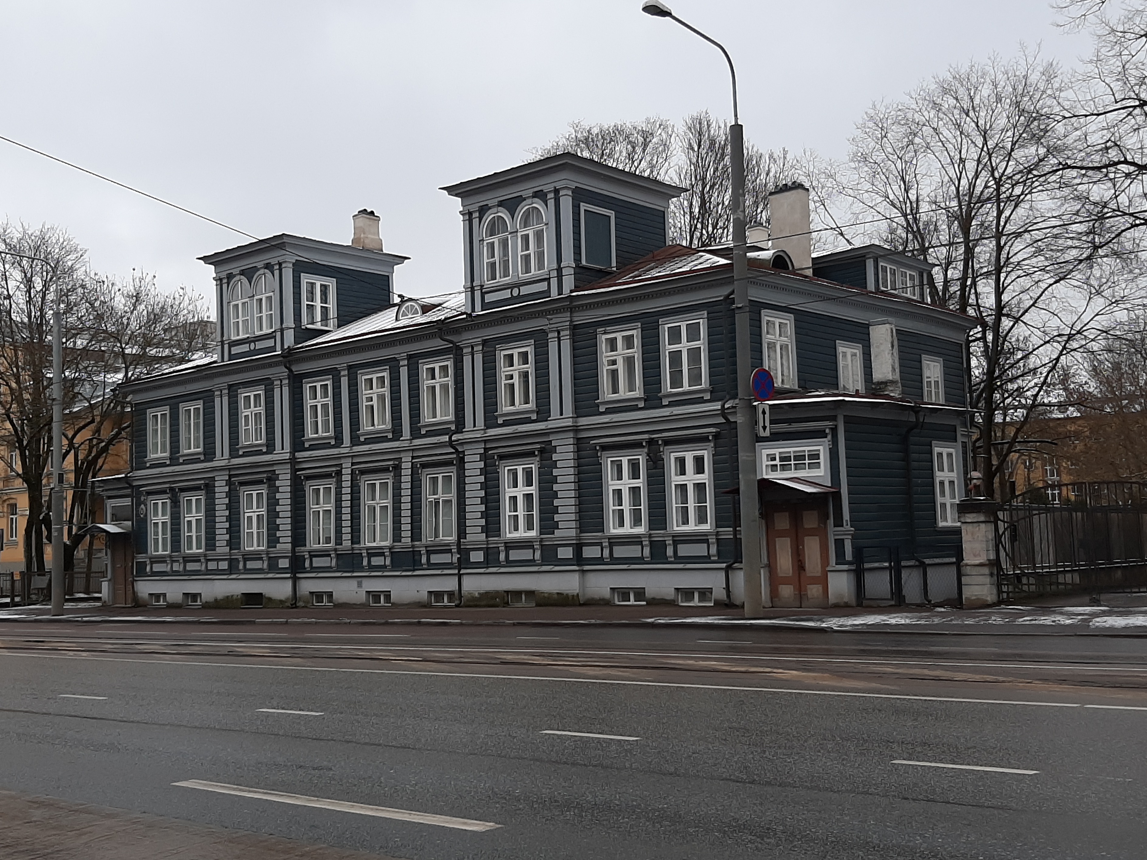 Wooden building Narva mnt. 42 rephoto