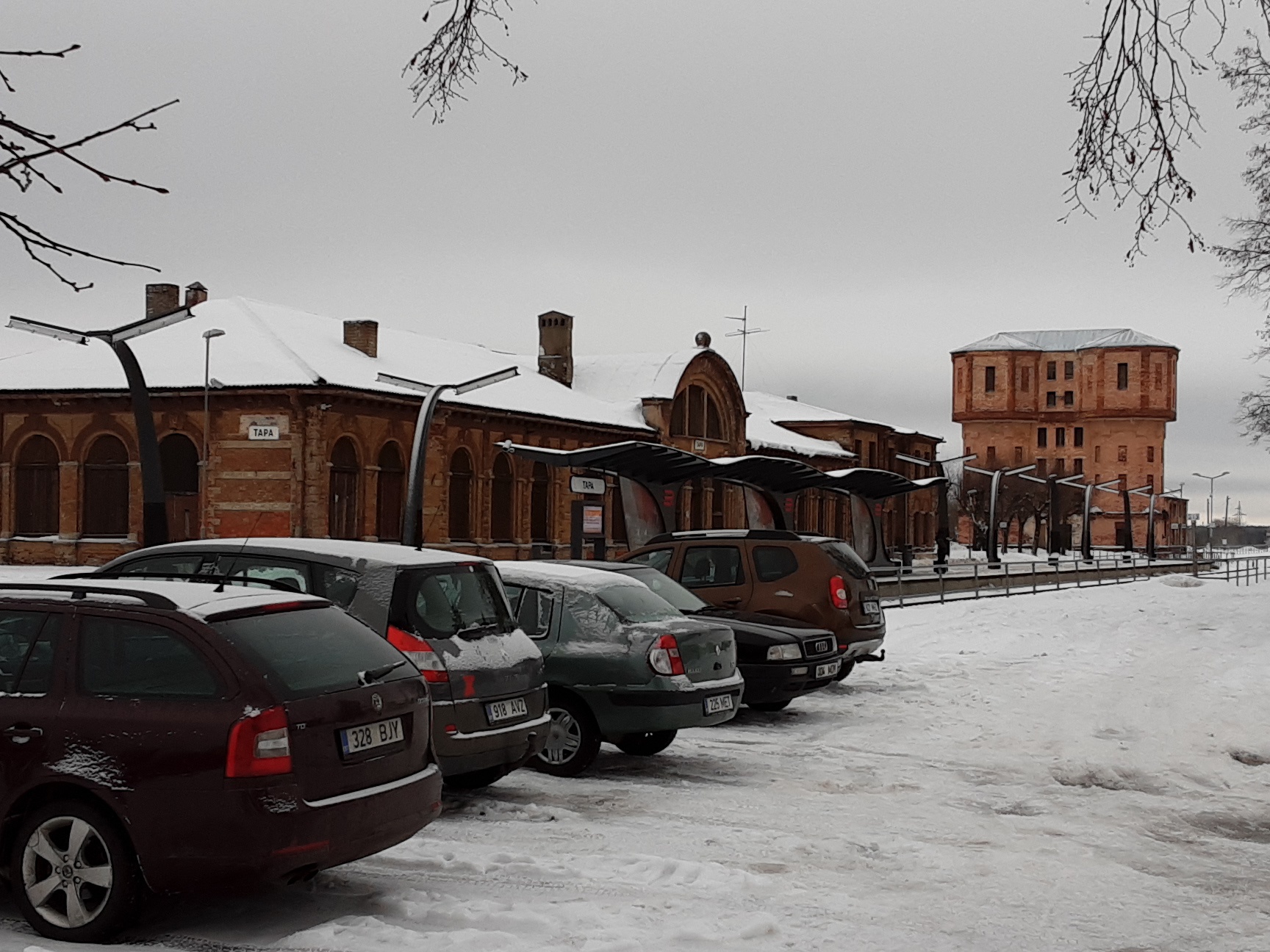 Tapa raudteejaama hoone, taamal veetorn rephoto