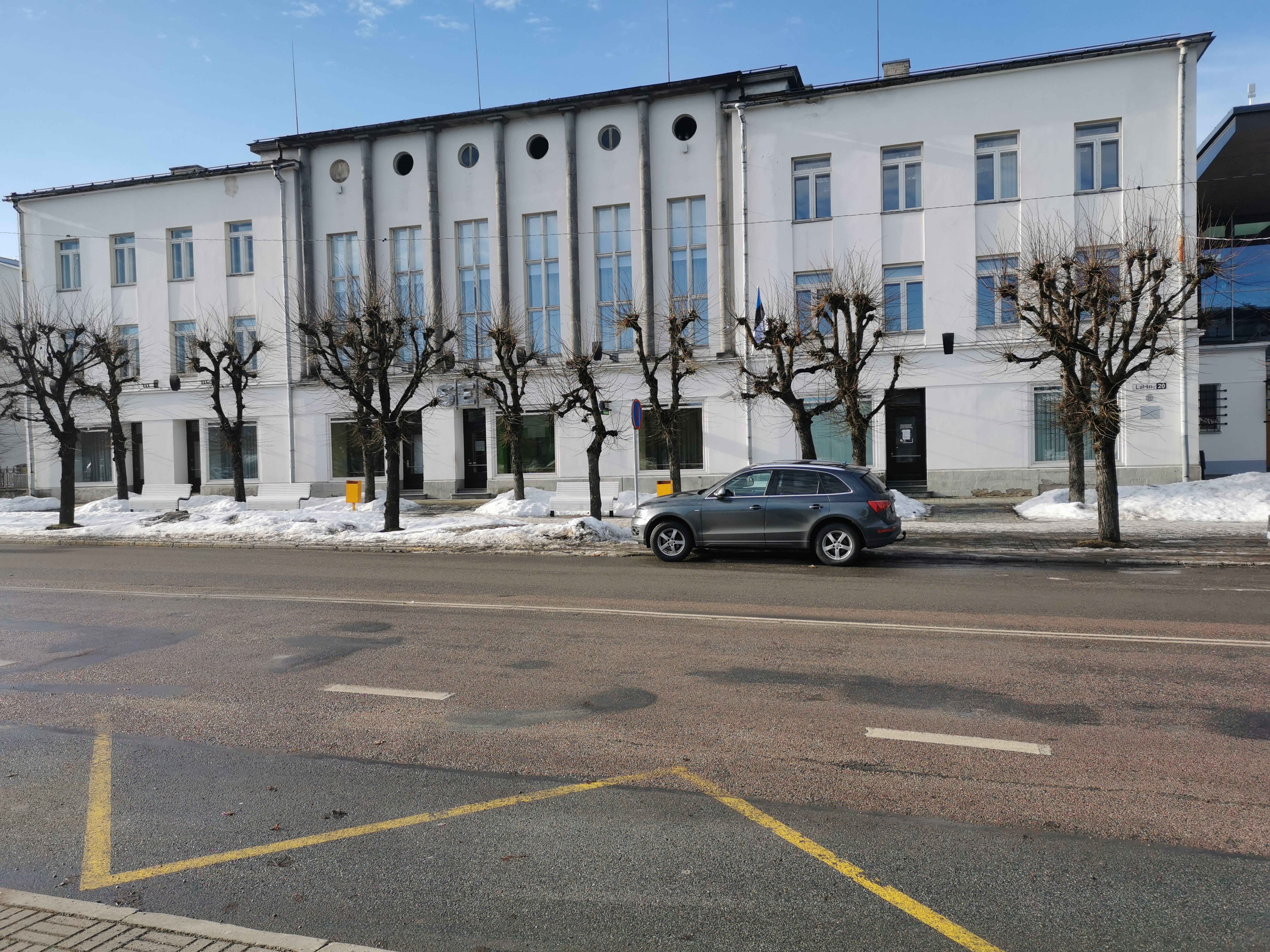 Rakvere pangahoone, fassaadivaade. Ins. Ferdinand Adoff rephoto