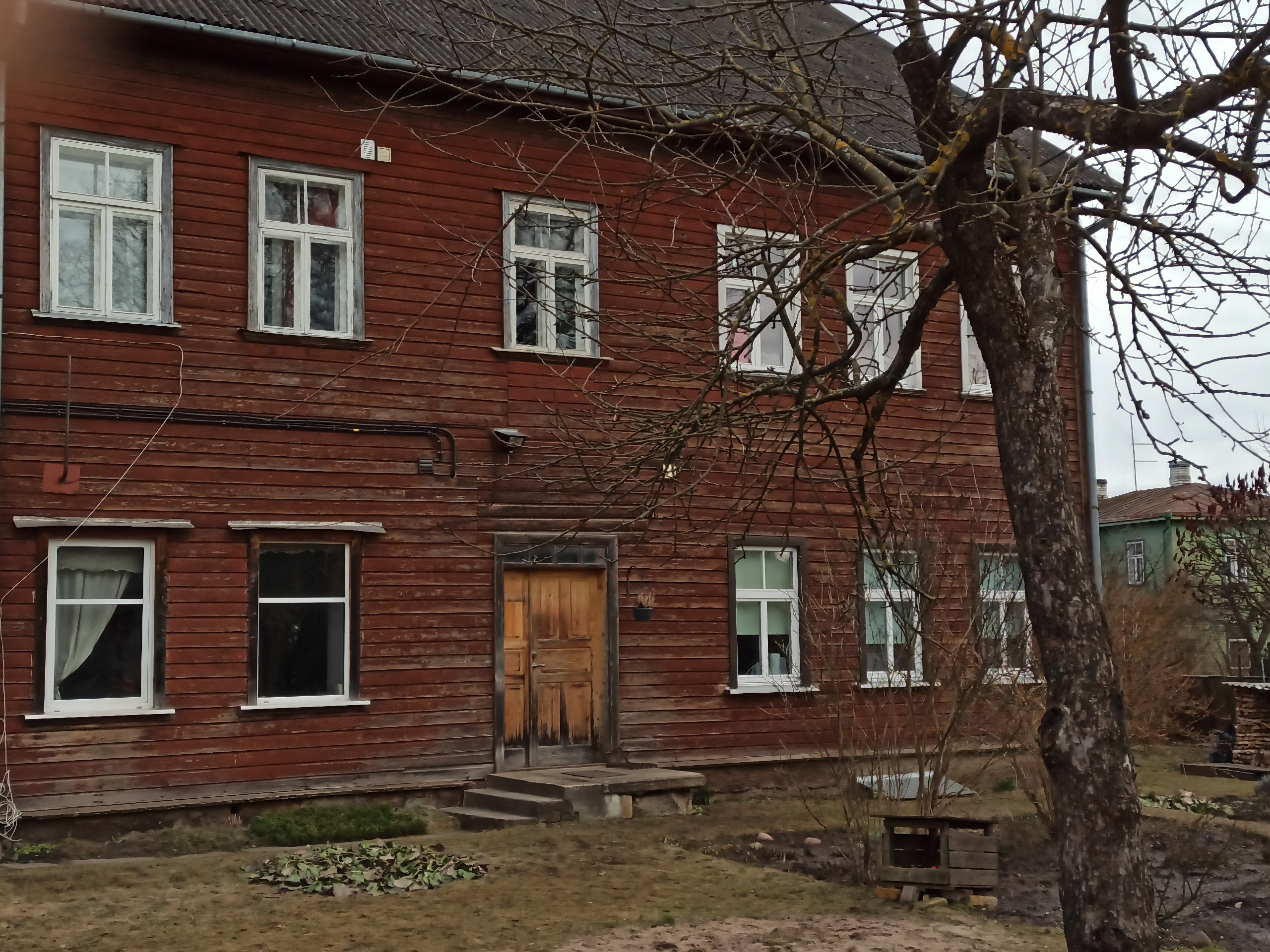 Betti Alver's residence with his parents in Tartu. 23 (on the side of the garden of the yard the last three windows on the bottom floor) ca 1930-1936 rephoto