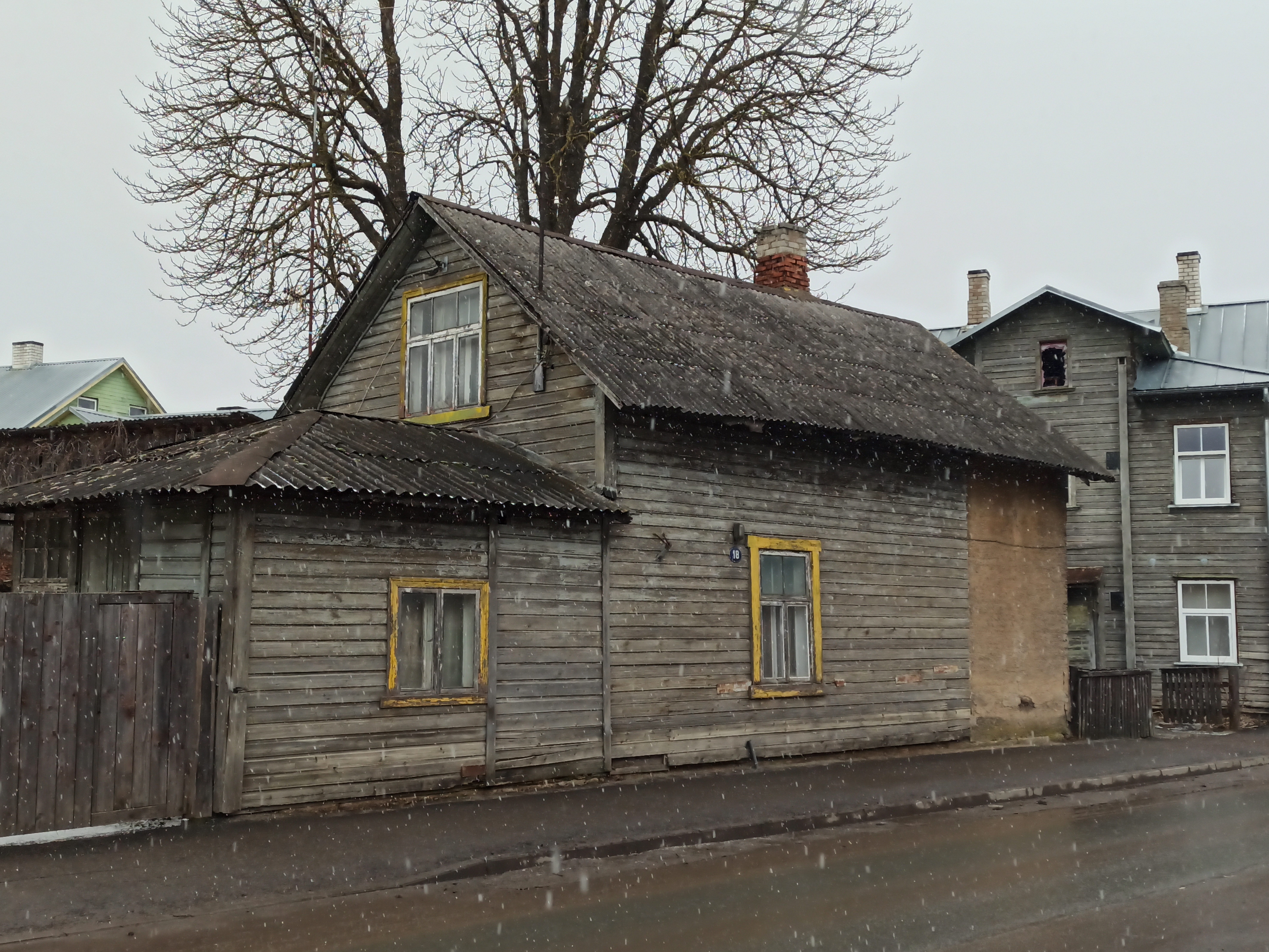 Vaba 18. Tartu, 1990. Foto: Harri Duglas. rephoto