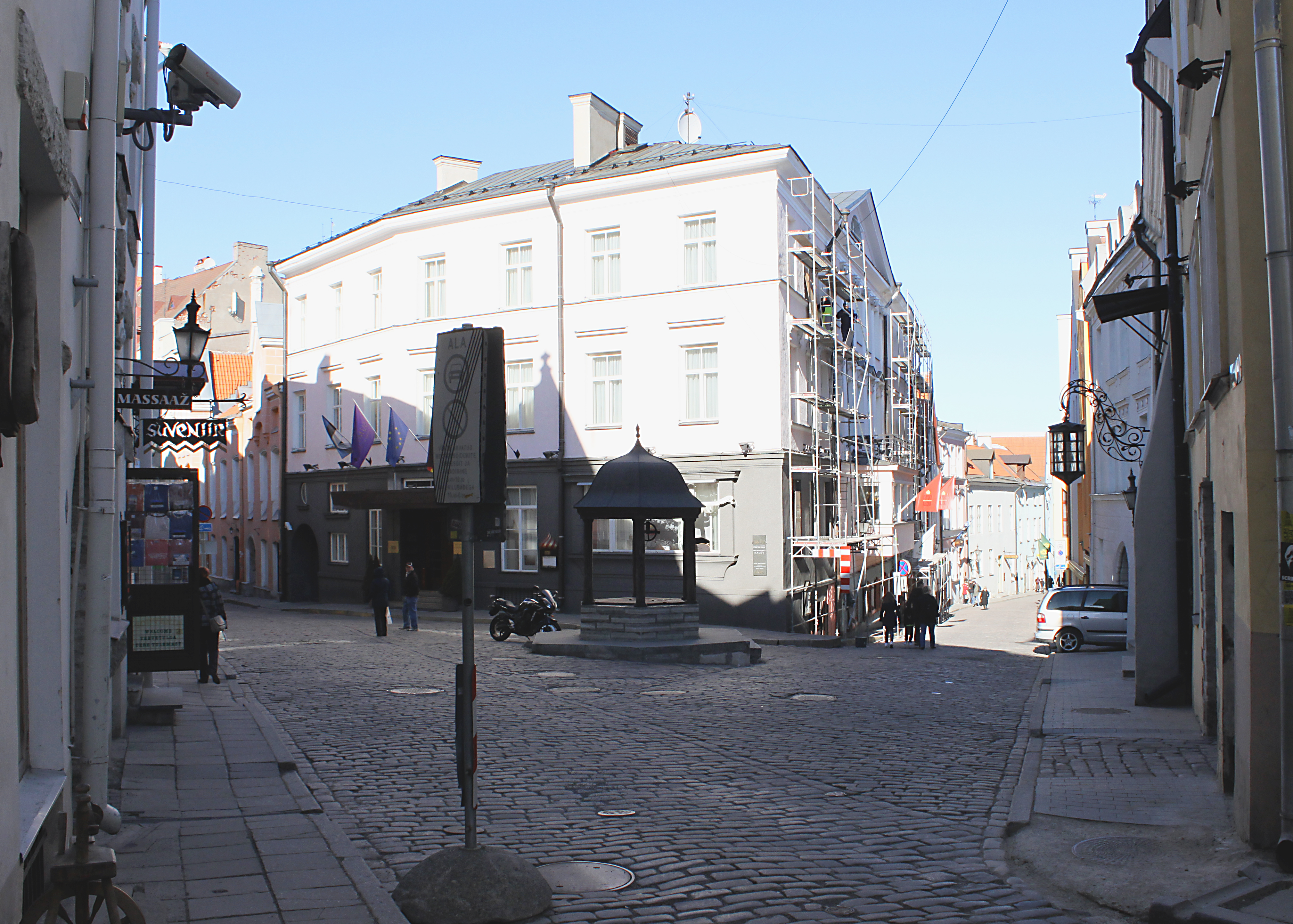 Rataskaevu ja Dunkri tänava nurk, "Hotell Peterburg" rephoto