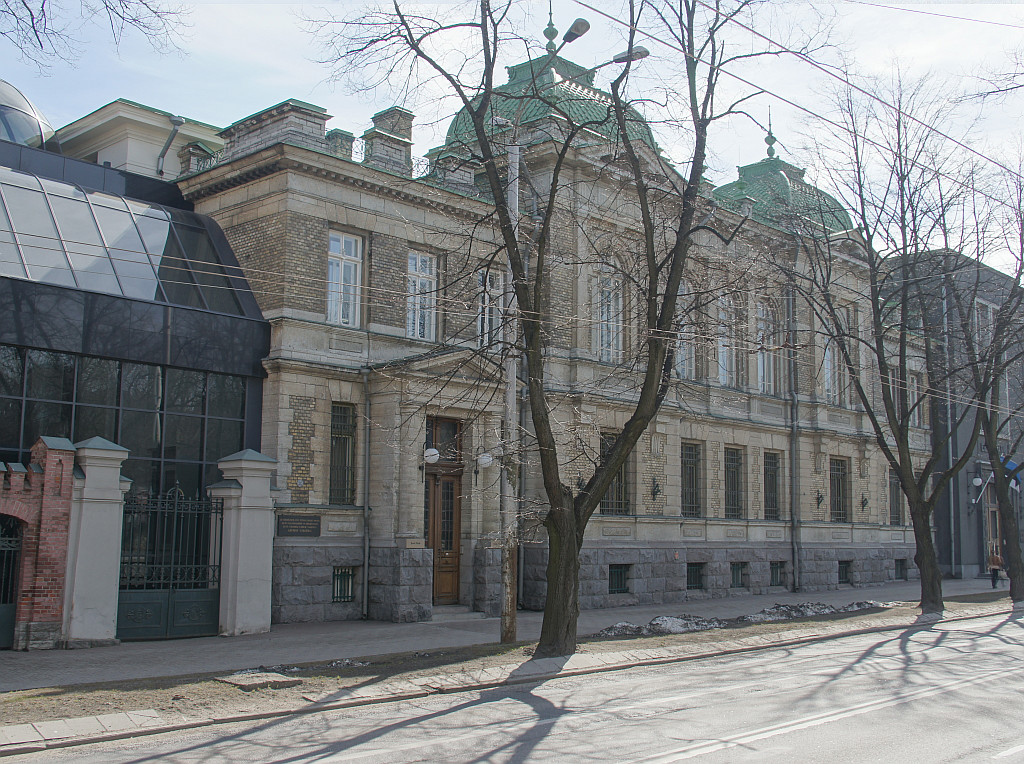 Hoone Estonia puiesteel (Rahaministeerium) rephoto