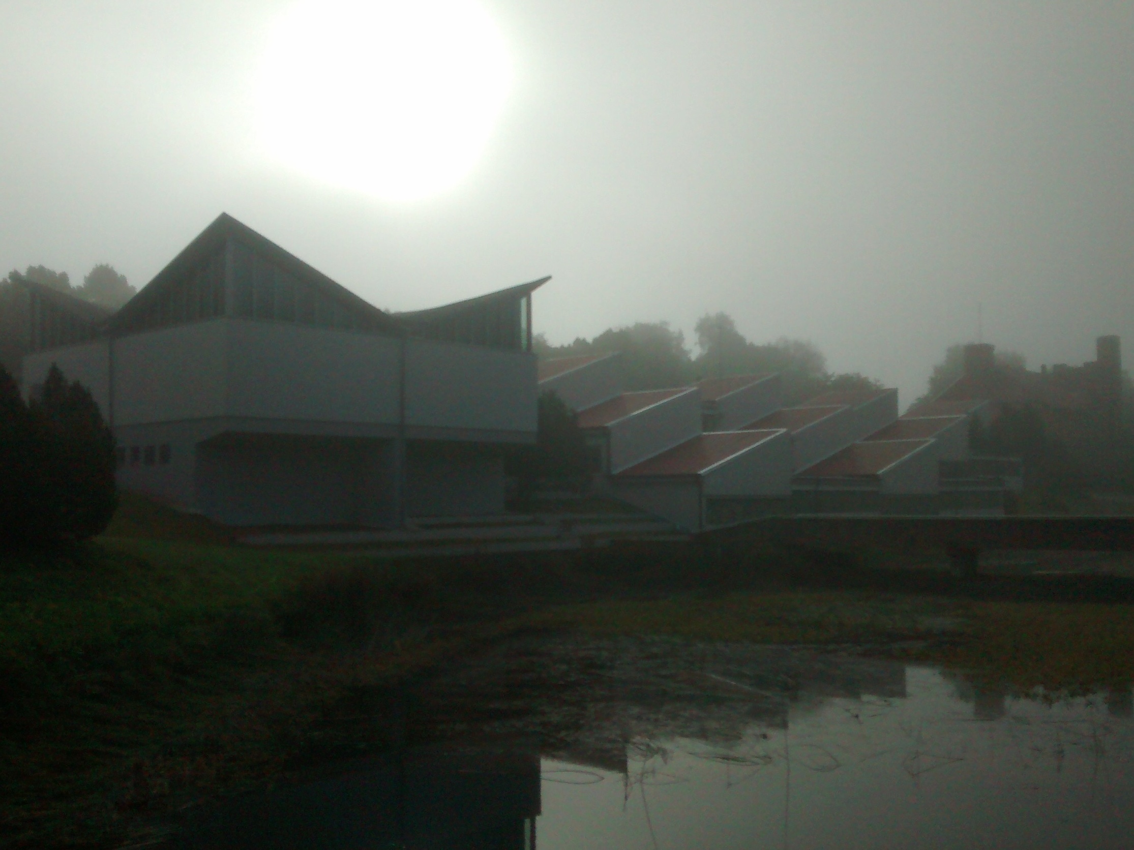 Photo album. Follow the 320 student places of the Sovhoostechnician study building. rephoto