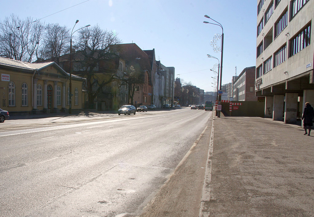 Vaade Narva maanteele, Uue Sadama tänava kohalt linna suunas. rephoto