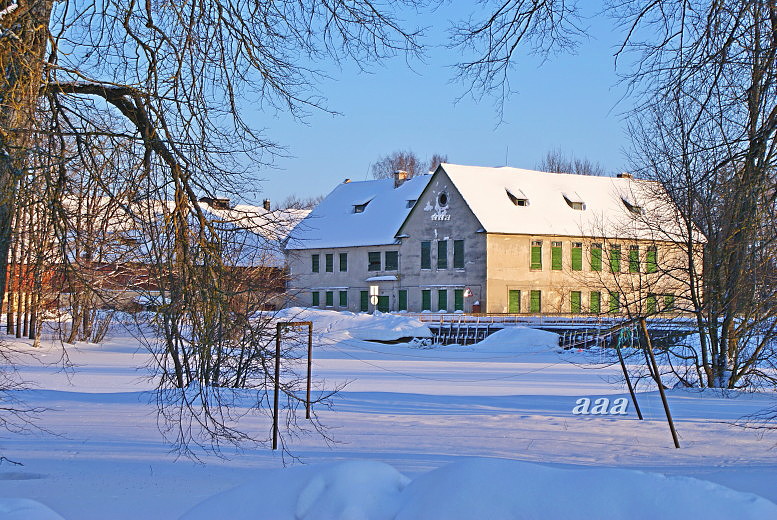 Exterior view of the Jõgeva exhibition sophois cultural building. 11.1969 rephoto