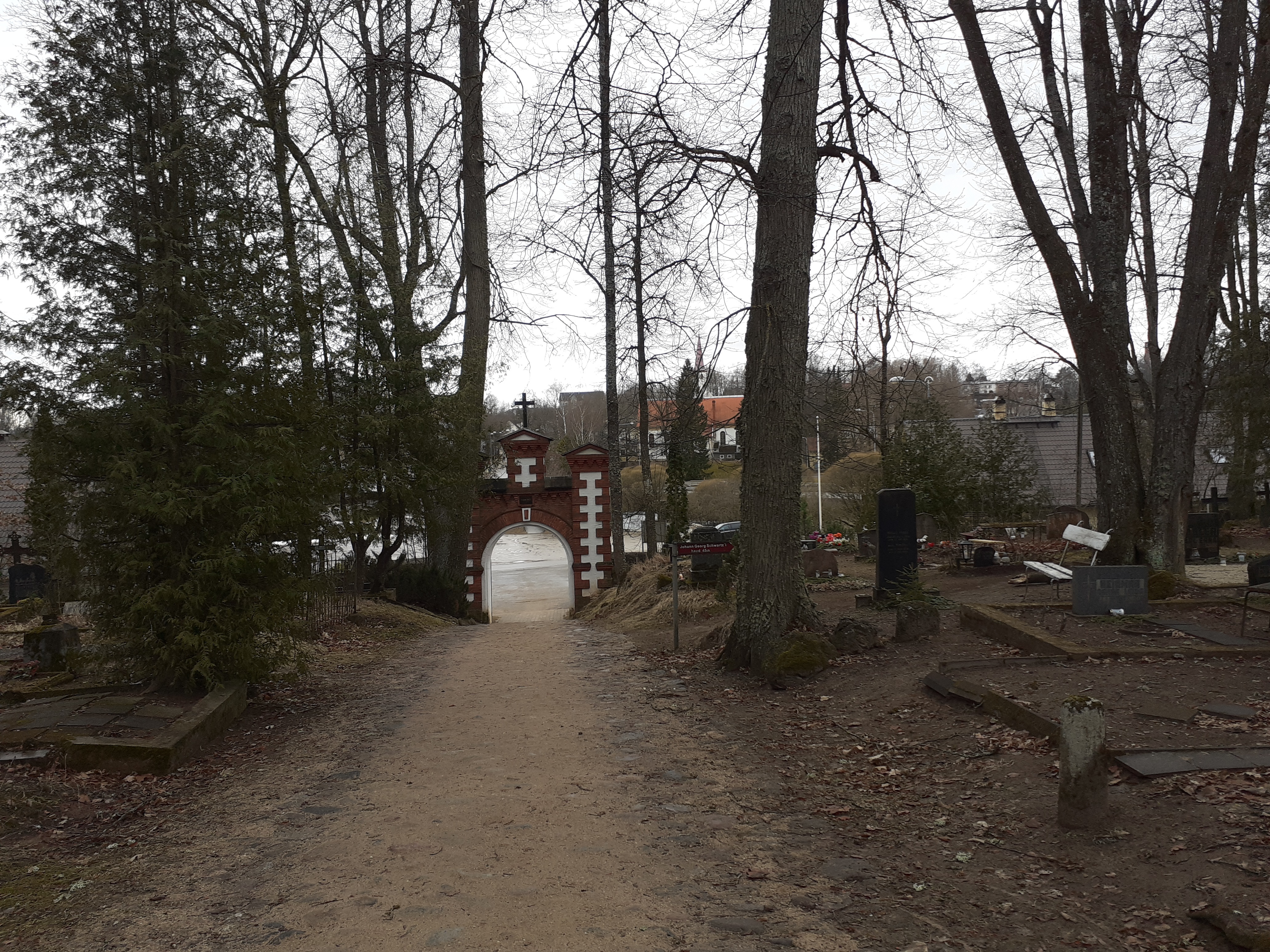 Põlva kalmistu värav rephoto