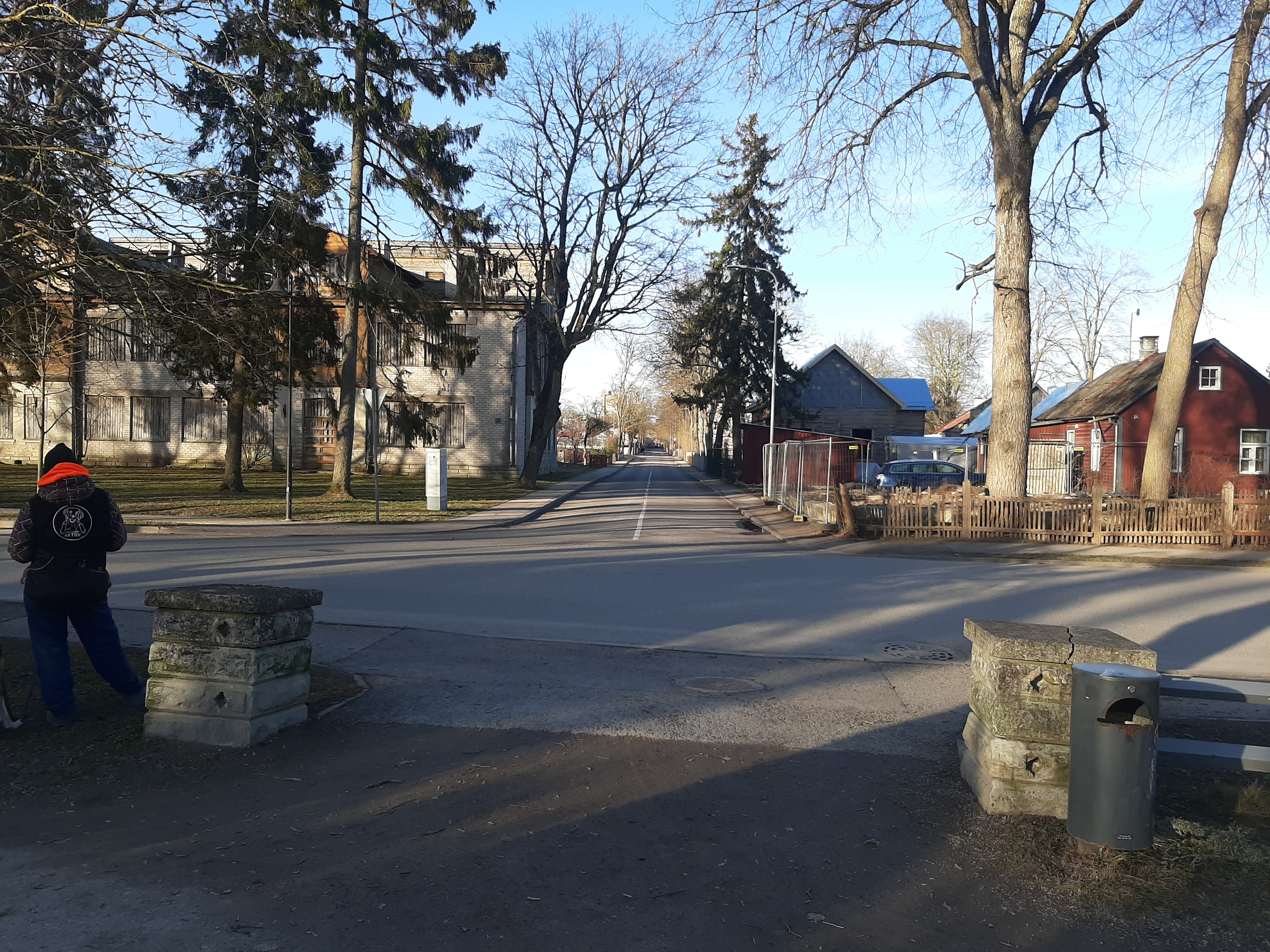 Kuressaare, Uus tänav, vaade Alle tänavalt rephoto