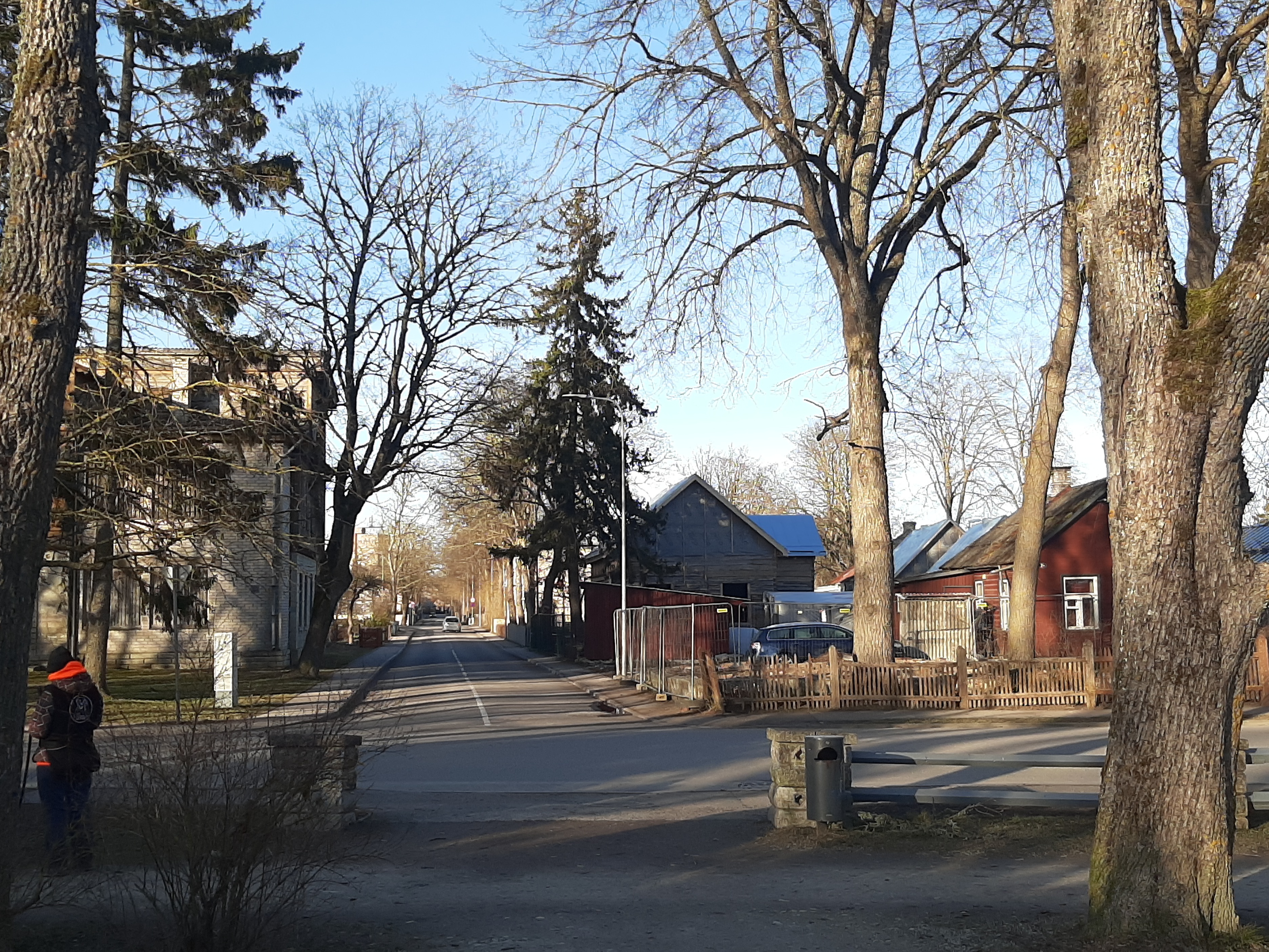 Kuressaare, Uus tänav, vaade Alle tänavalt rephoto