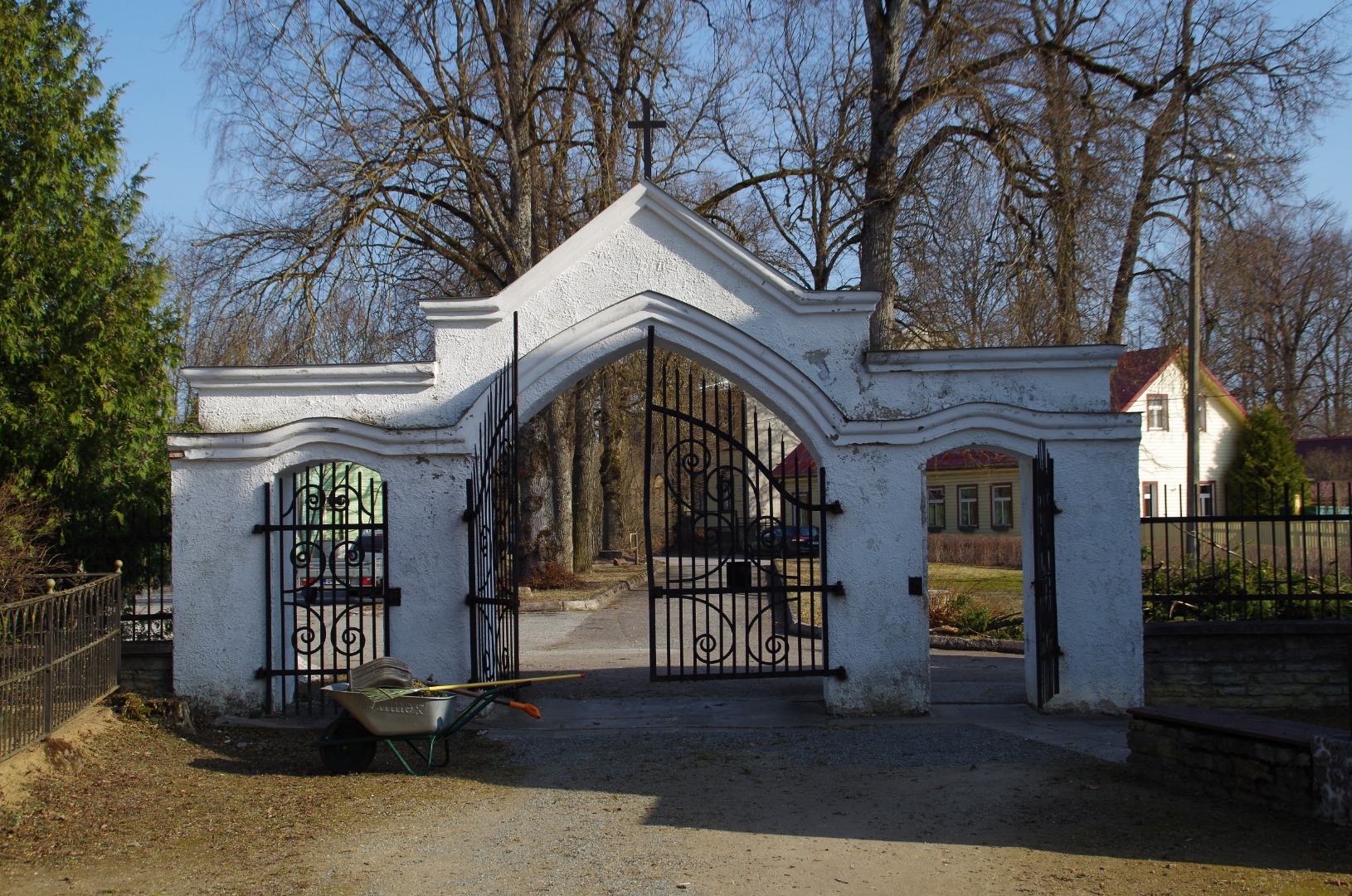 Rakvere Castle cemetery rephoto