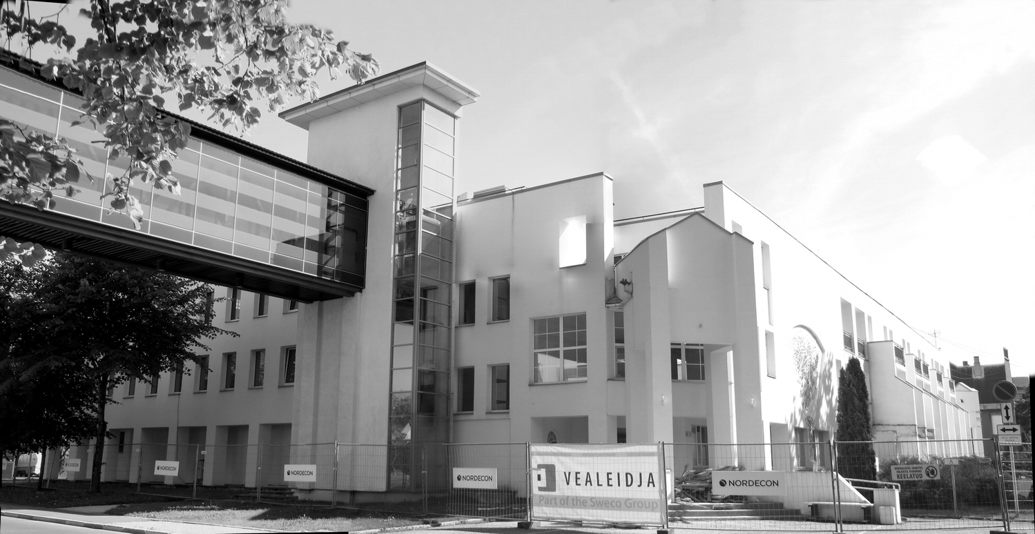 Sanatorium "Estonia" in Pärnu, view of the building from the corner. Architect Ants Raid, KP rephoto