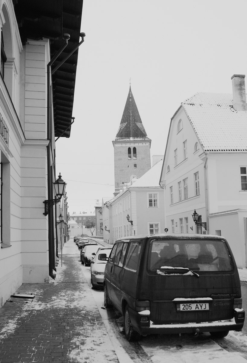 Vaade Jaani kirikule ja Ülikooli tänavale rephoto