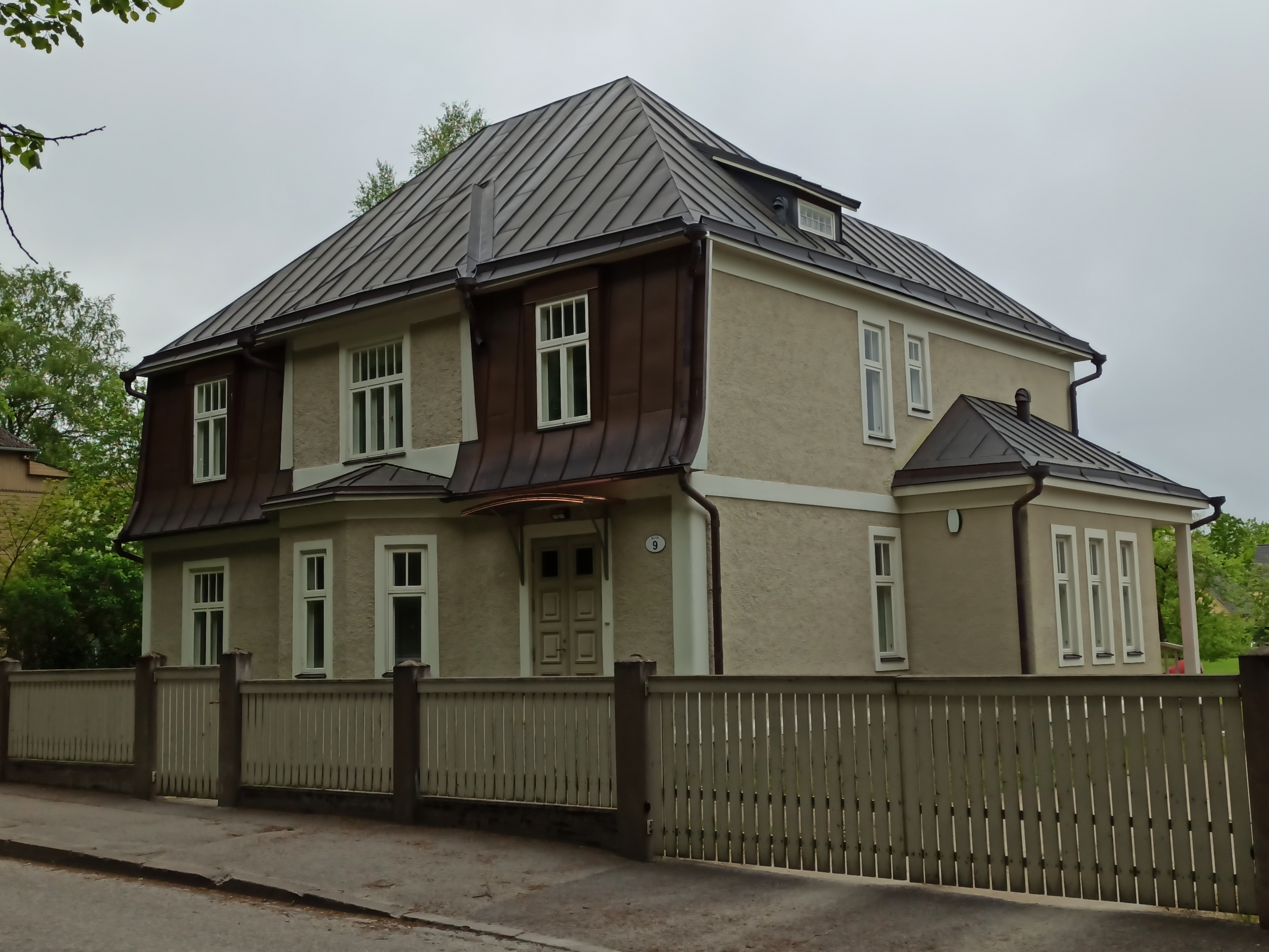 Tammelinn: Elva t 9. Tartu, 1989. Foto Harri Duglas. rephoto